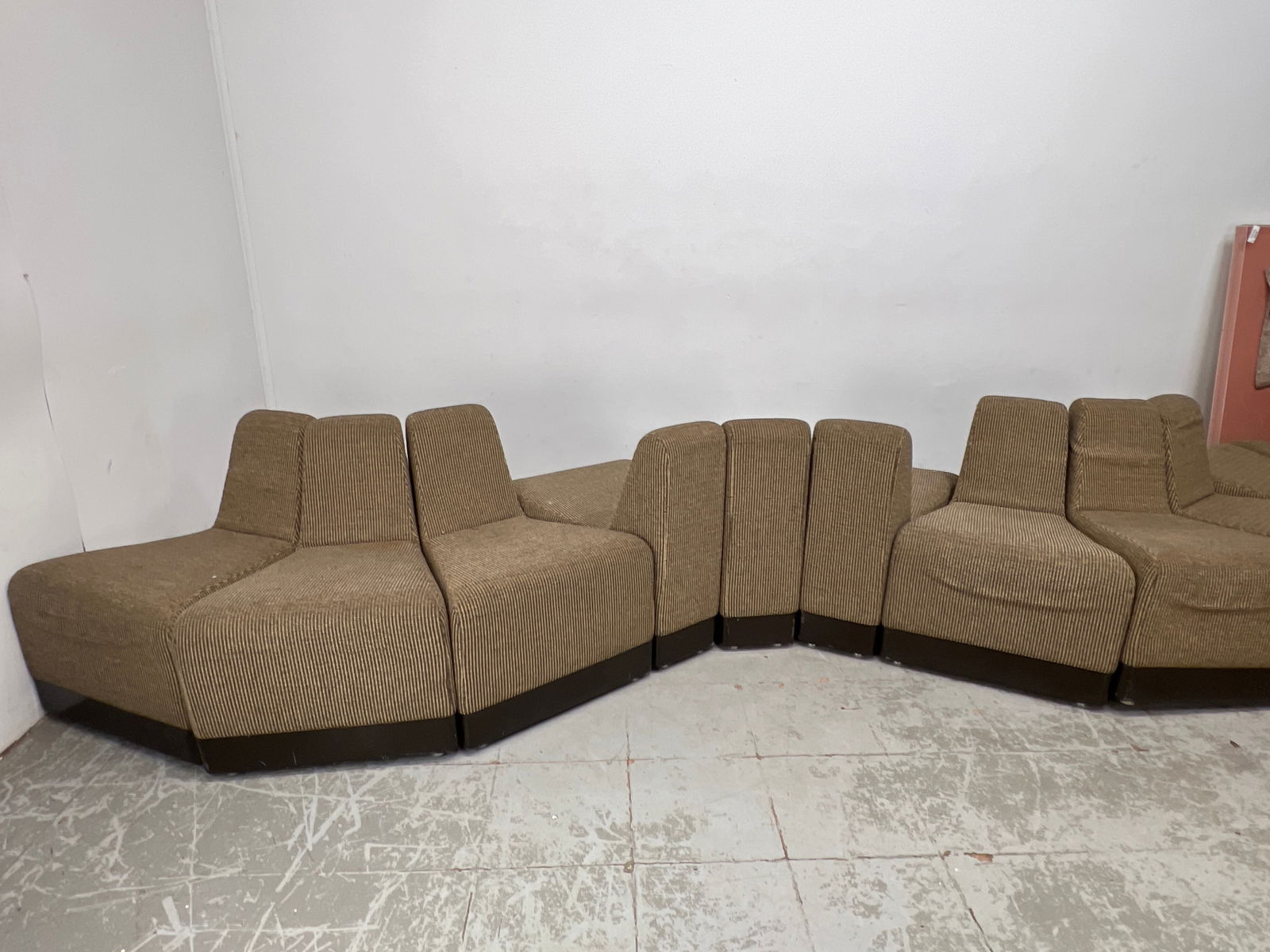 12 section Harvey Probber Modular Sofa Seating. - 16