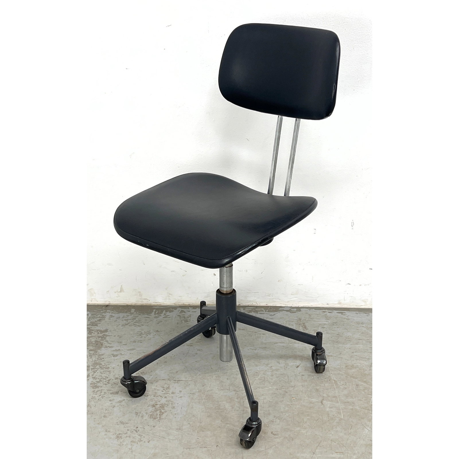 1958 Vintage Danish Modern Jorgen Rasmussen Kevi Desk Chair. Roder Sohne. (1 of 8)