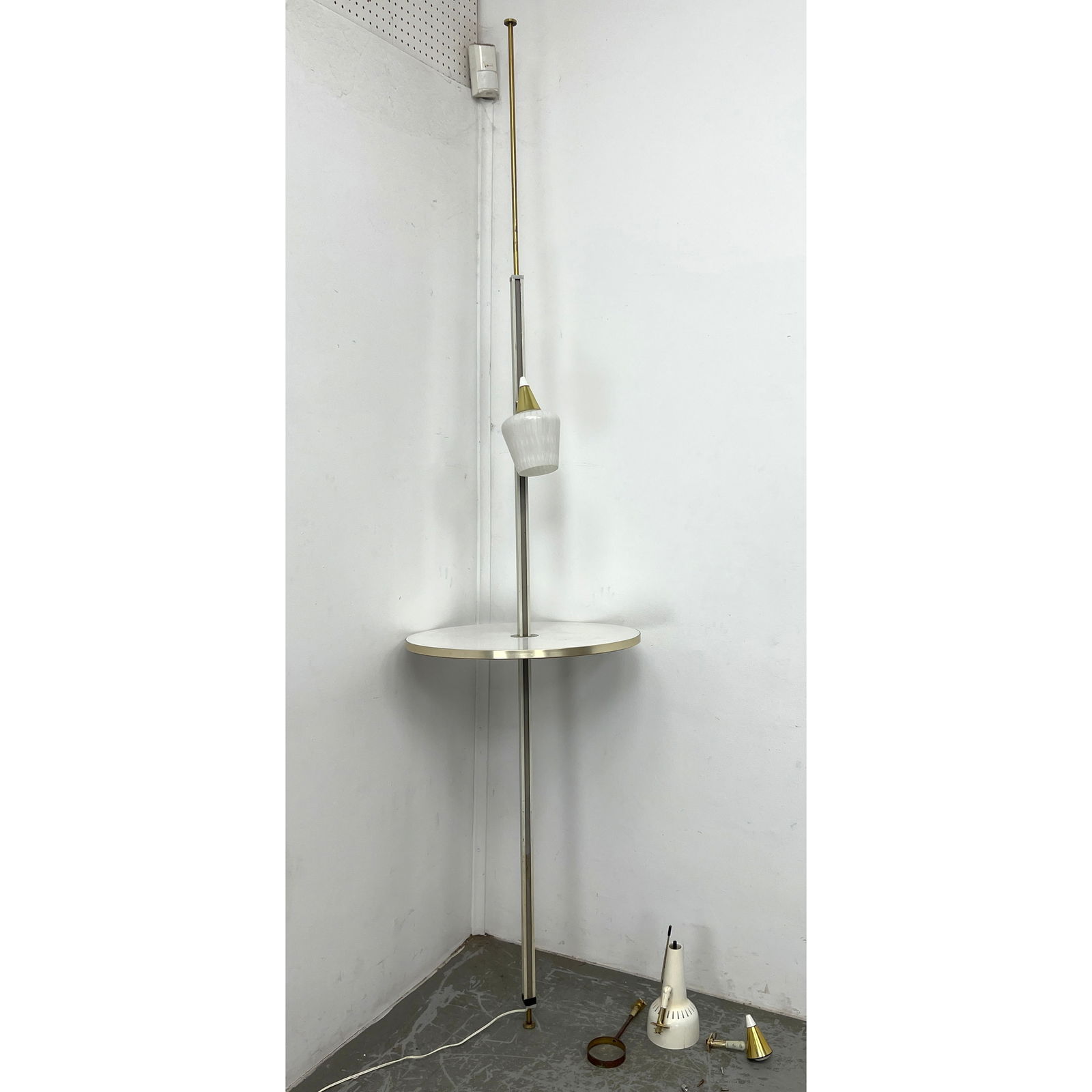 Gerald Thurston Lightolier Pole Lamp Table. extra parts as is.: Gerald Thurston Lightolier Pole Lamp Table. extra parts as is. Dimensions: Height: 102 inches, Width: 23.75 inches, Depth: 23.75 inches. ---