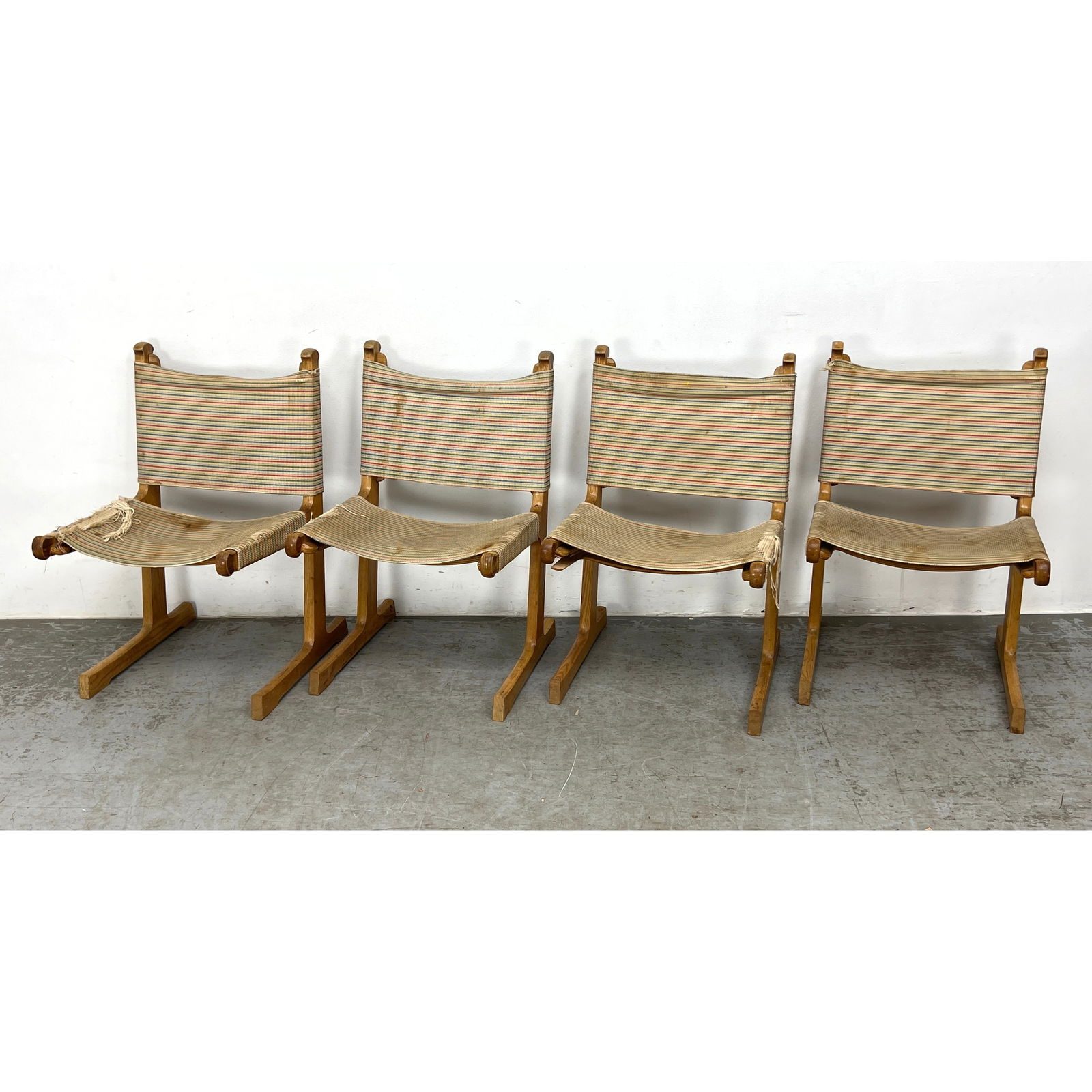 Ditte and Adrian Heath dining Side Chairs. Cantilevered base design.: Ditte and Adrian Heath dining Side Chairs. Cantilevered base design. Dimensions: Height: 33 inches, Width: 21 inches, Depth: 23 inches. - Seat Height: 16.5 inches ---