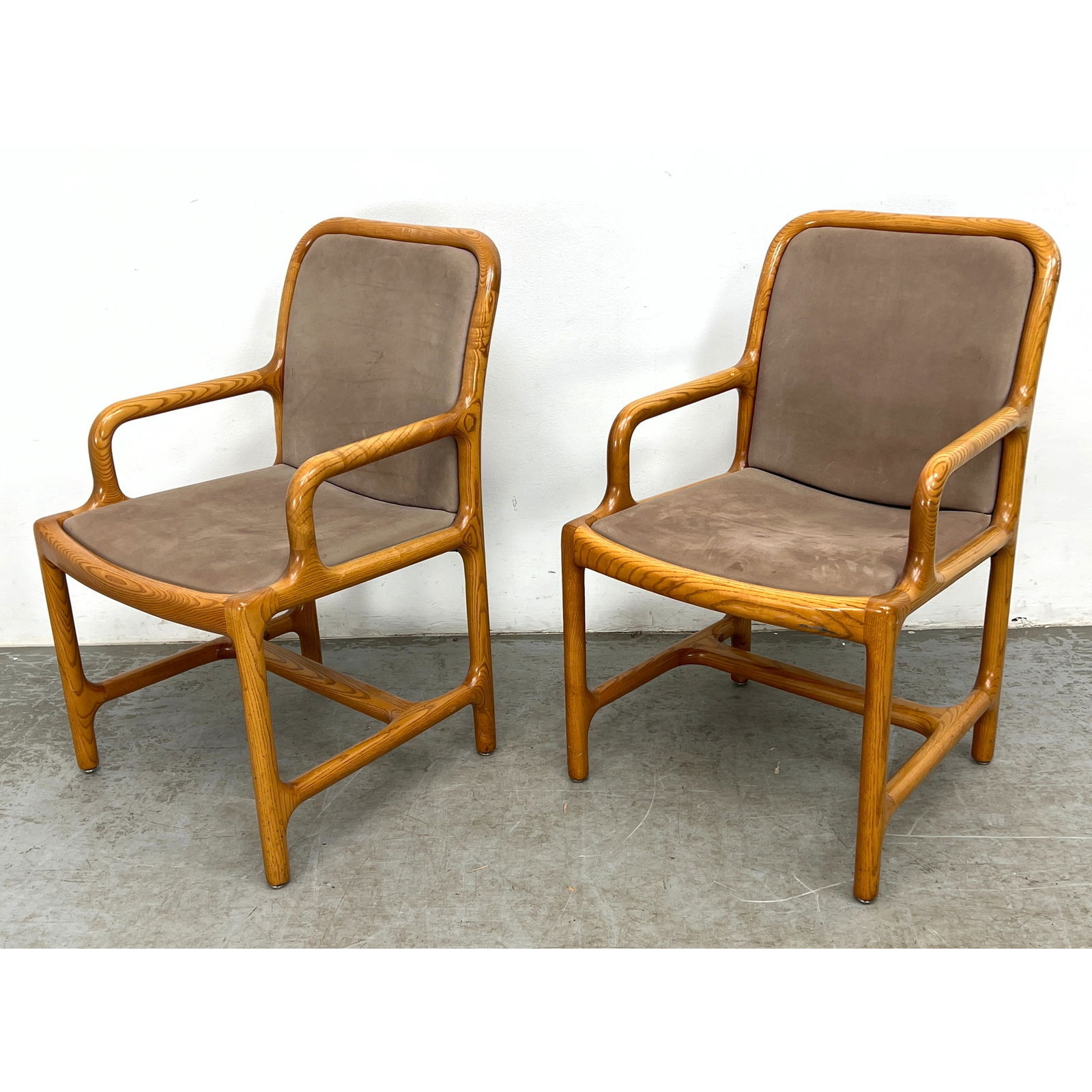 Pair of Mid Century Modern pretzel chairs manufactured by Helikon. Arm chairs. (1 of 8)