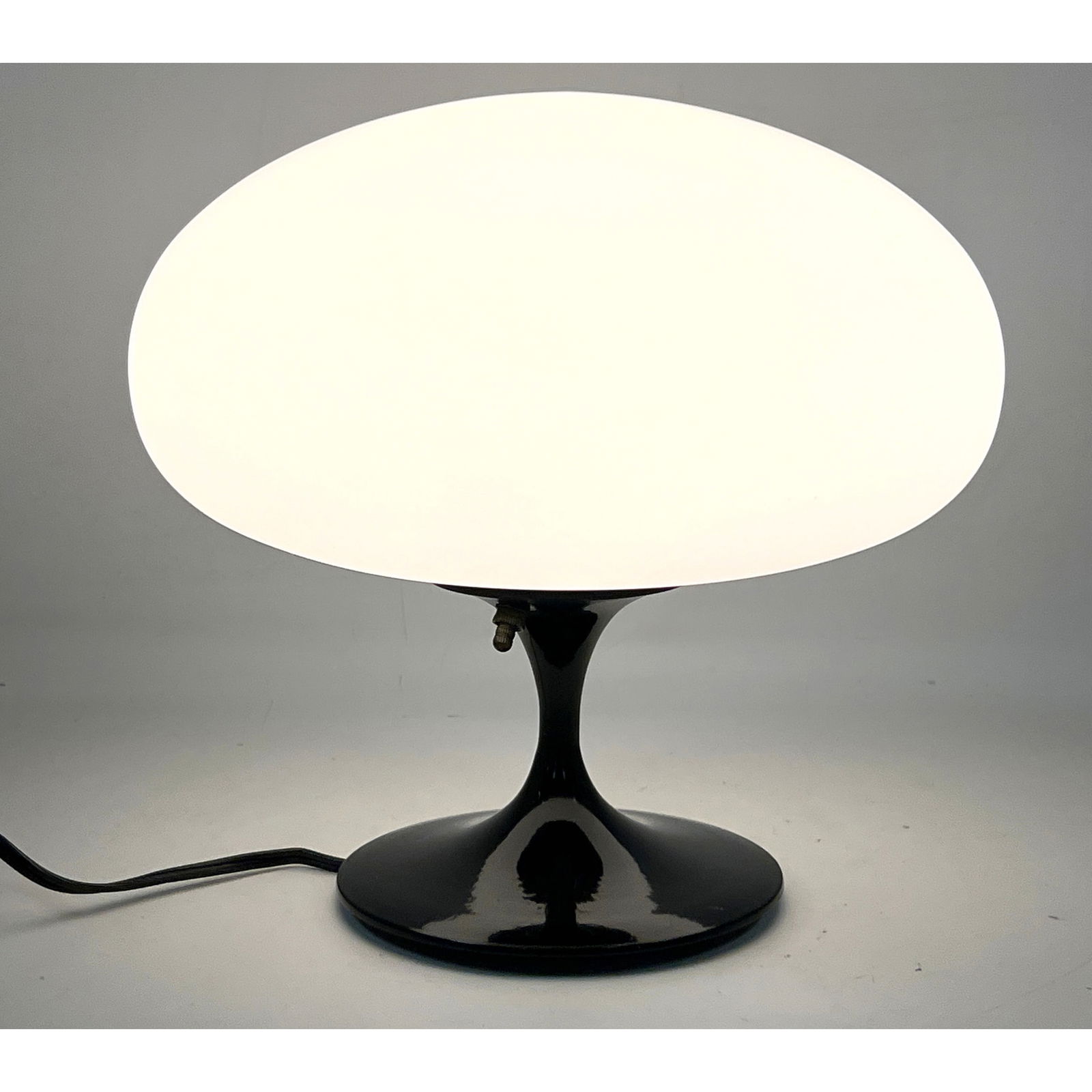 DESIGNLINE Enameled Base Glass Mushroom Shade Table Lamp. Paper Label. StemLite. Contemporary Lighti (1 of 9)