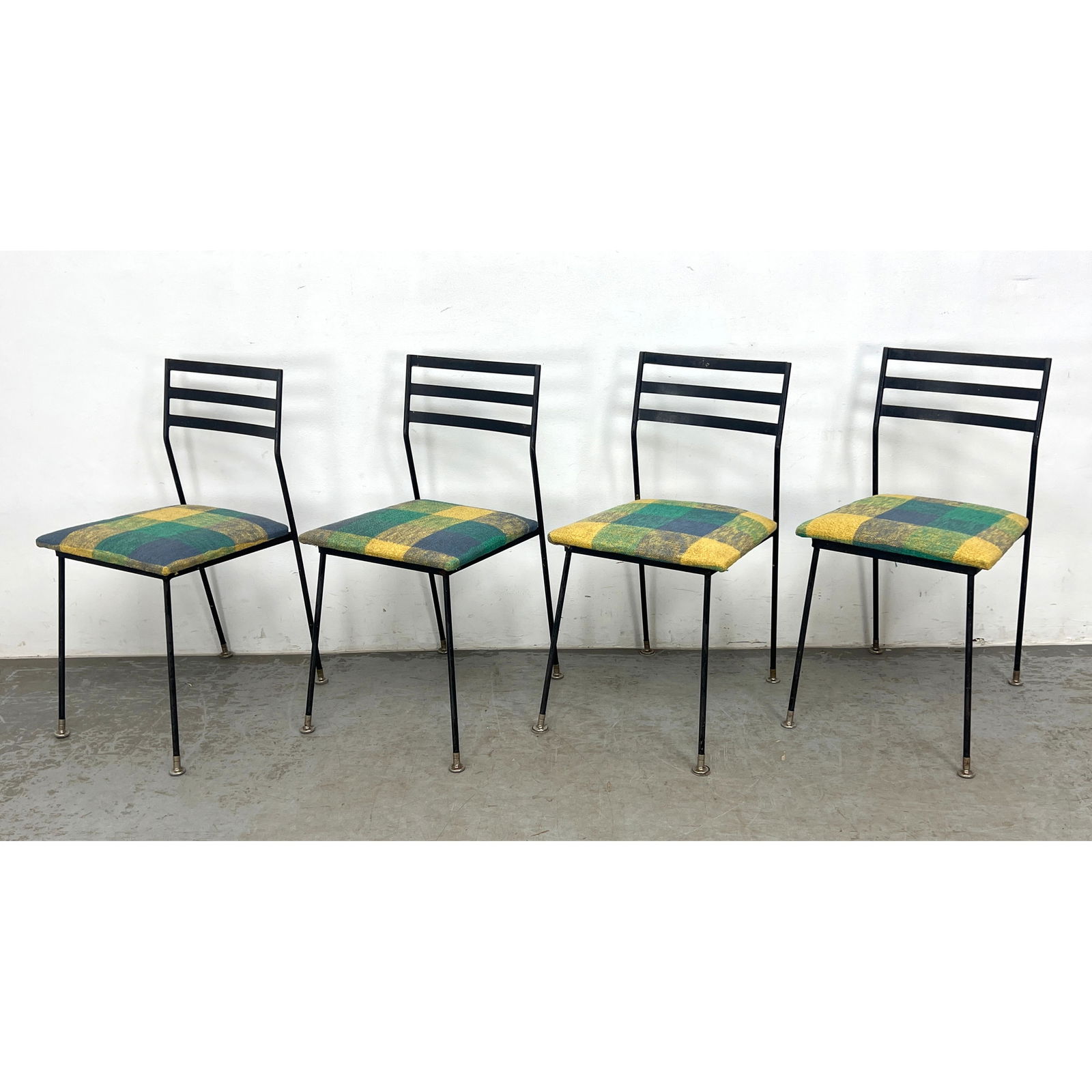 Vista of Anaheim California dining chairs. Black Iron frames have three back slats and hairpin legs. (1 of 7)