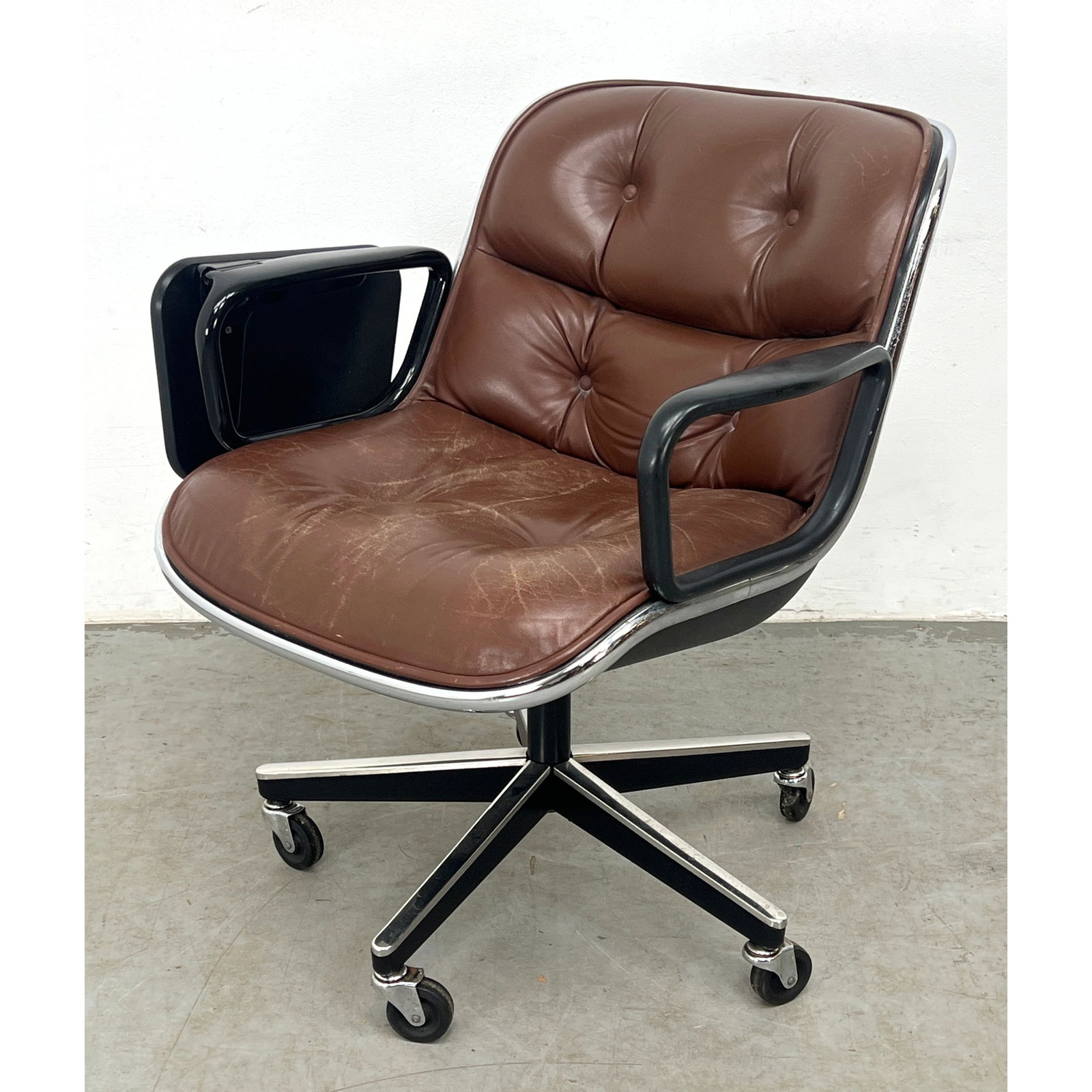 Charles Pollock for Knoll, Executive Chair, Brown Leather. Has shelf arm attachment.: Charles Pollock for Knoll, Executive Chair, Brown Leather. Has shelf arm attachment. Dimensions: Height: 31.5 inches, Width: 28 inches, Depth: 28 inches. - Seat Height: 19 inches ---