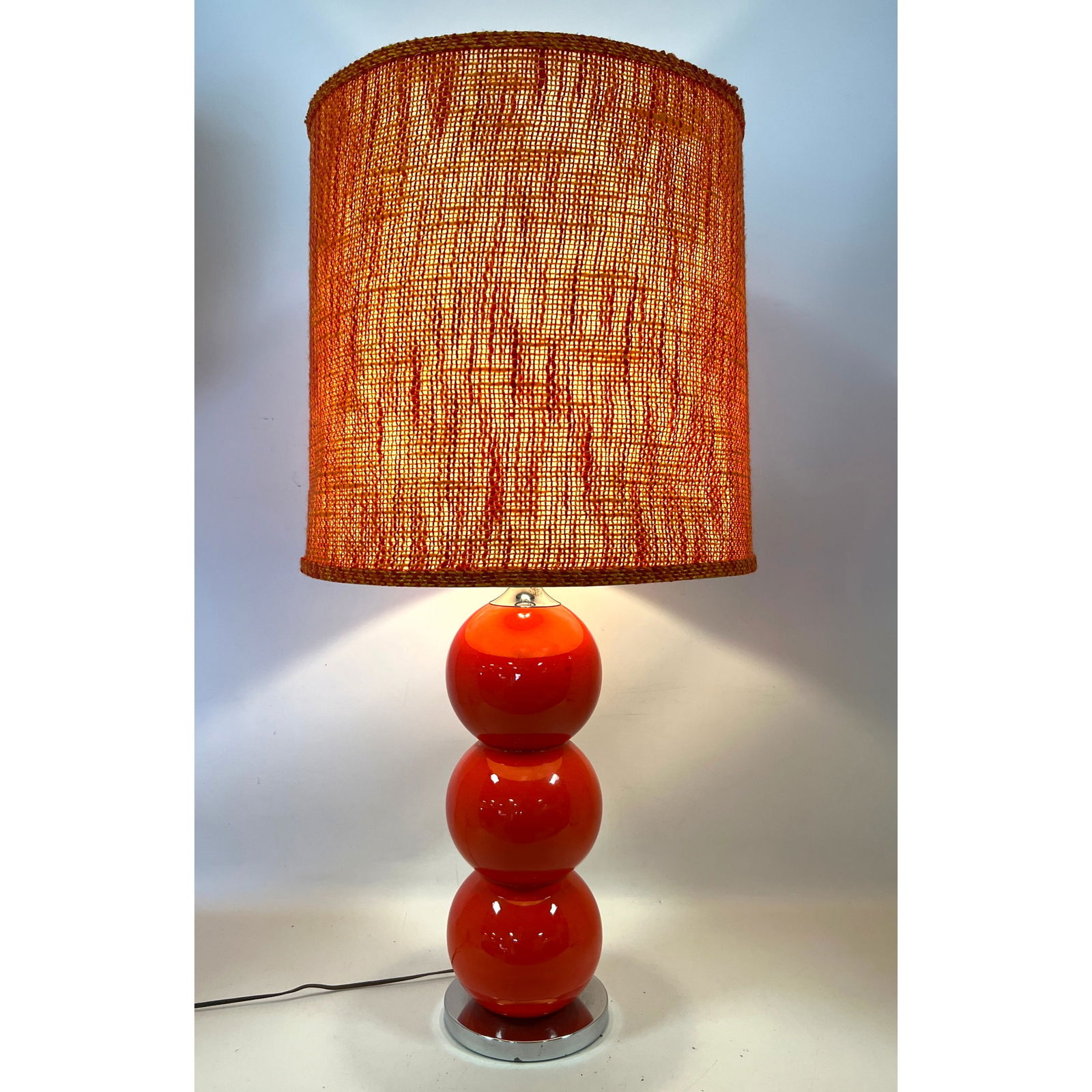 Vintage Mid Century Mod Orange Glazed Ceramic Lamp. Stacked ball design.: Vintage Mid Century Mod Orange Glazed Ceramic Lamp. Stacked ball design. Dimensions: Height: 37.5 inches, Width: 17.5 inches, Depth: 17.5 inches. ---