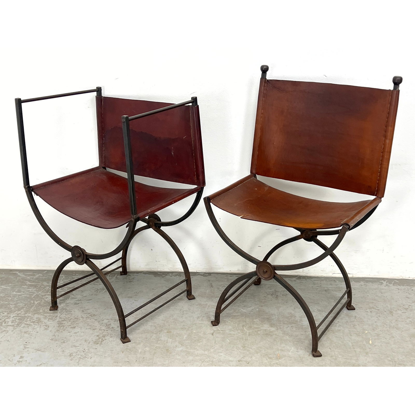 2pc Iron Frame Savonarola Chairs. Leather Seats and Backrests. One Arm, One Side Chair. Side chair i (1 of 11)