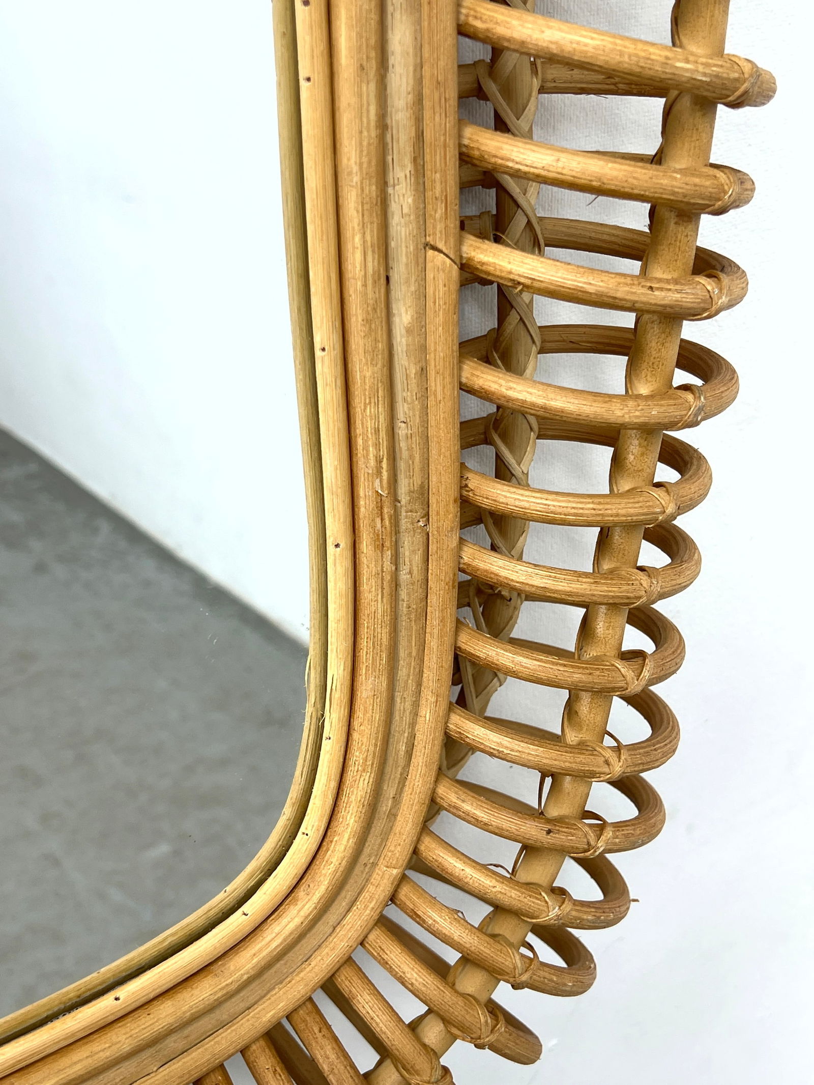 Rattan Wicker Wall Mirrors. Loop wrapped design. Rounded Corner Rectangle. - 5