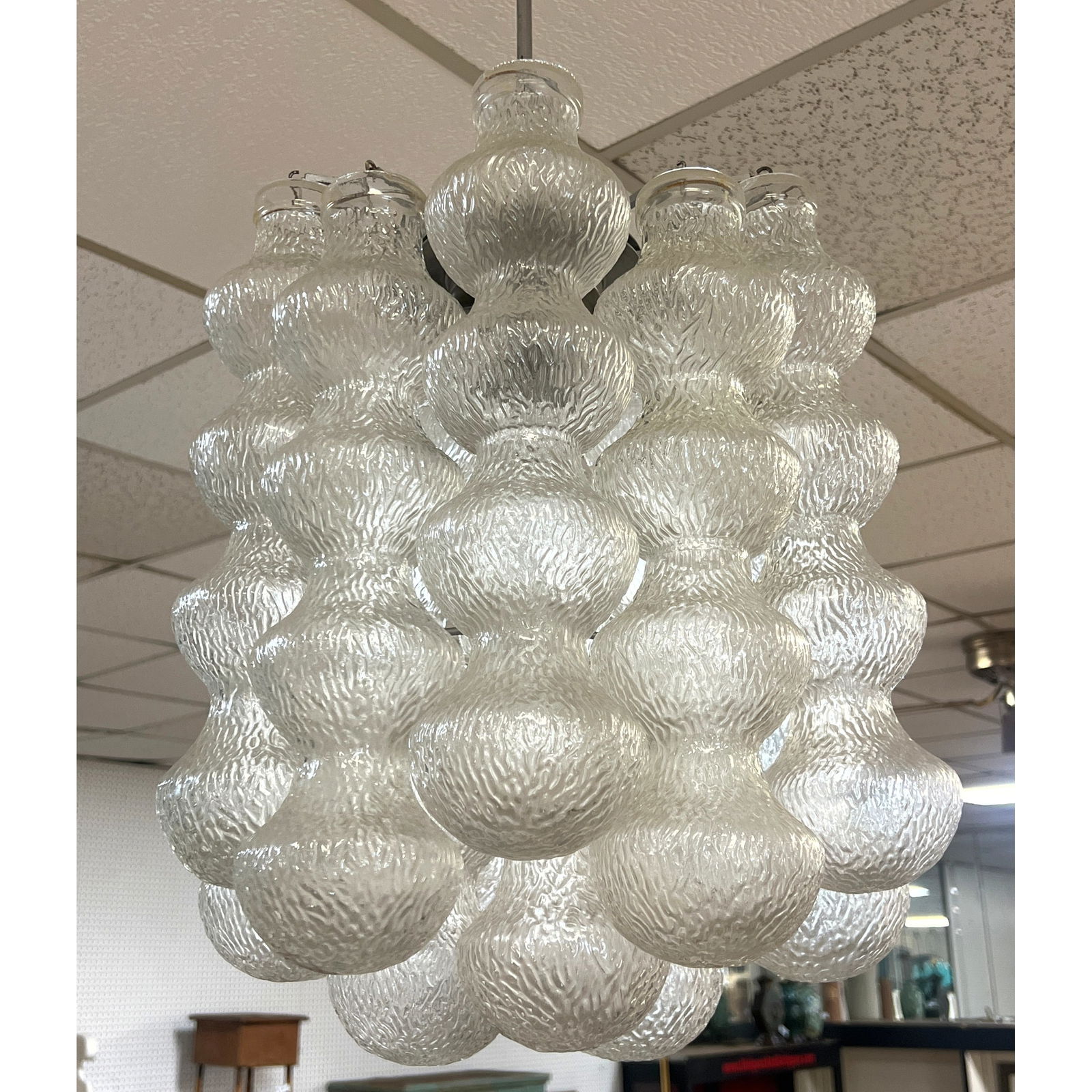 Mid Century Modern Murano Bussolotti Chandelier. Attributed to Seguso. (1 of 7)