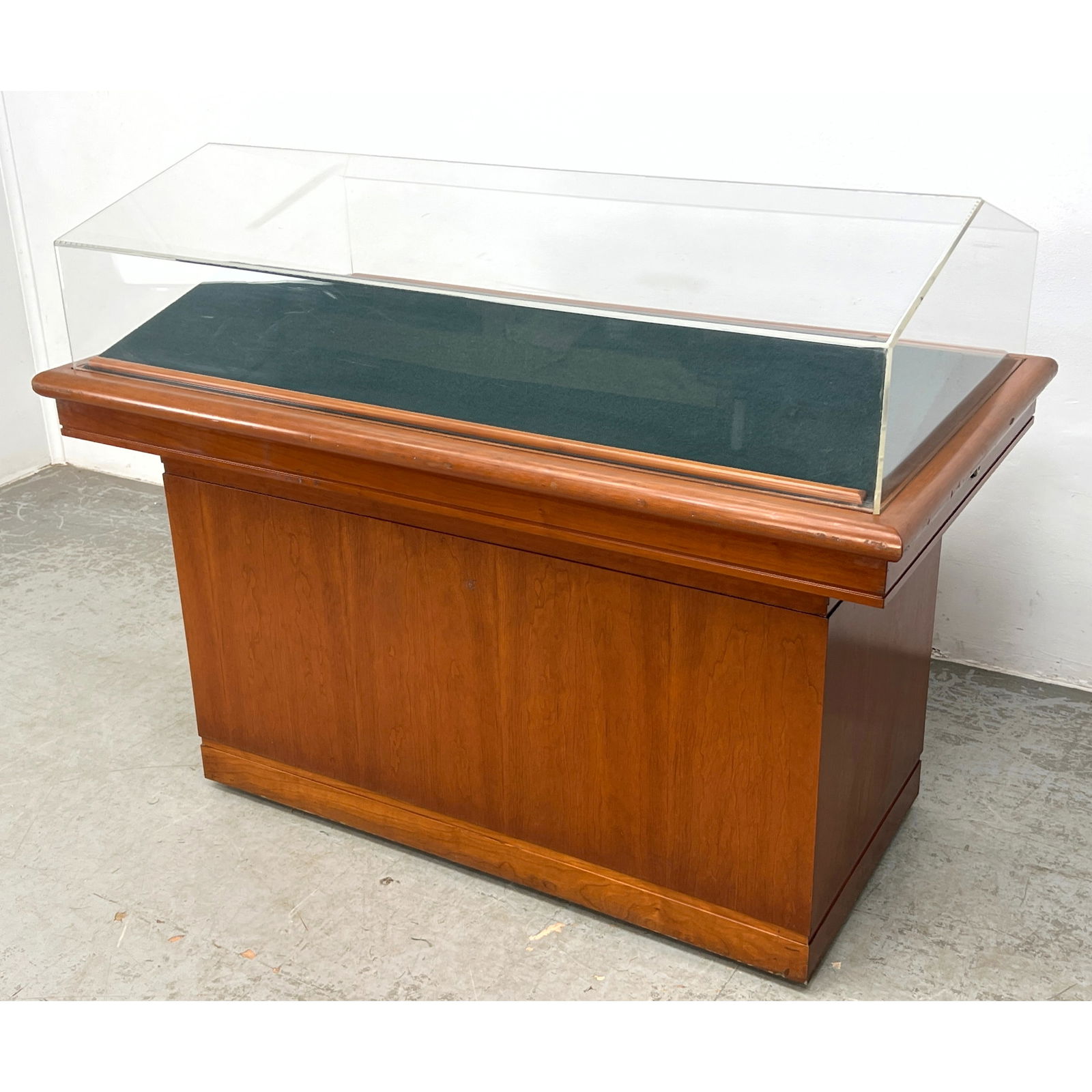 Large Wood Base Museum style Display Case #1. Slanted Lucite Cover above Angled Felt Display. no key (1 of 10)