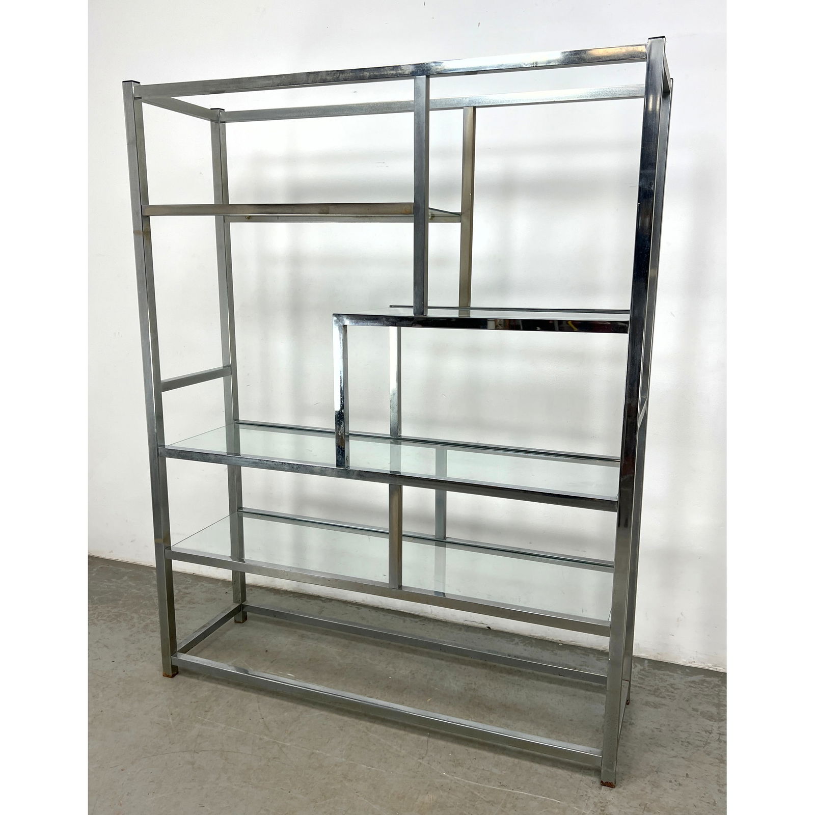 Mid Century Modern Baughman style Chrome Etagere. Display Shelf Unit. Glass Shelves. (1 of 10)
