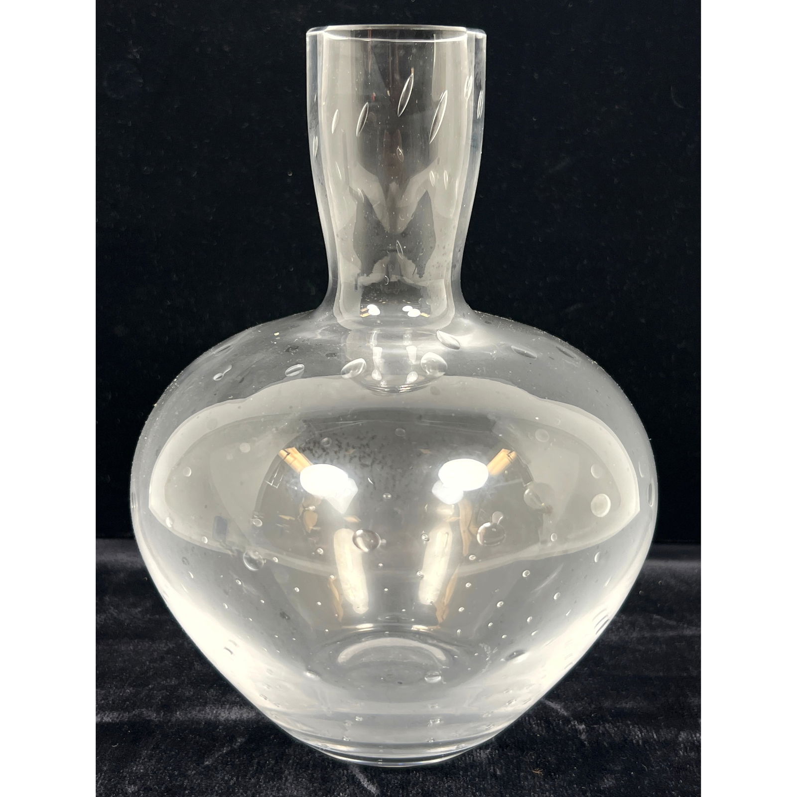Cleto Munari vase. Clear Murano Glass Vase. Trapped Air Bubbles. Signed. (1 of 8)