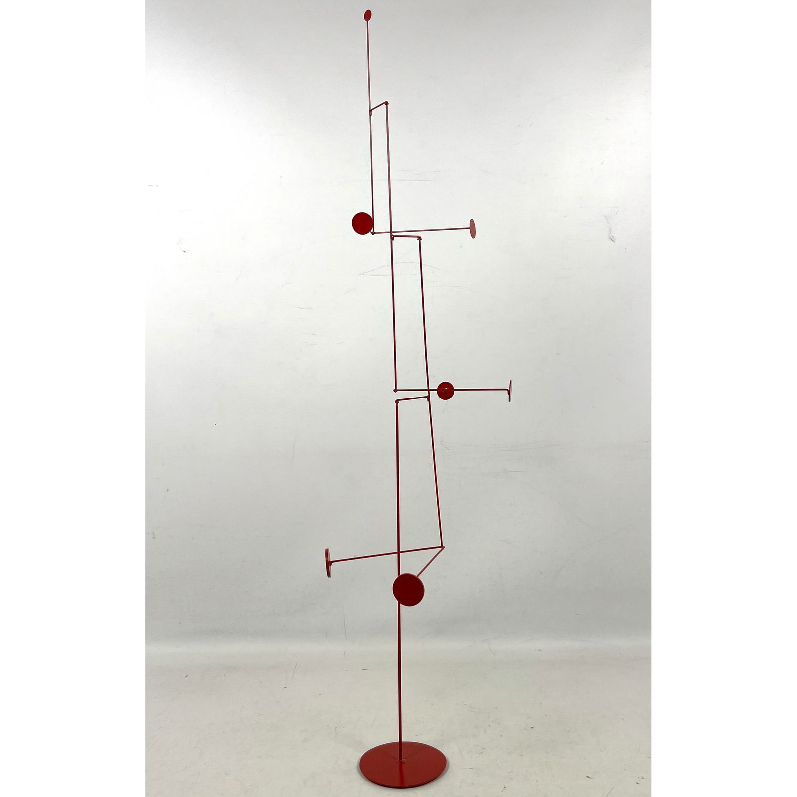 Modernist Metal Stabile Mobile Table Top Sculpture. Unmarked: Modernist Metal Stabile Mobile Table Top Sculpture. Unmarked Dimensions: Height: 31.5 inches, Width: 10 inches, Depth: 3.5 inches. ---