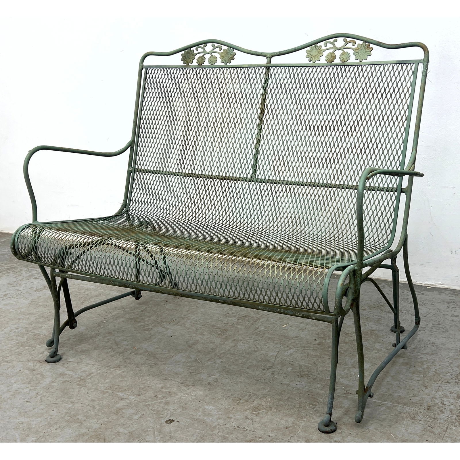 Woodard Briarwood pattern high back double glider love seat lounger.: Woodard Briarwood pattern high back double glider love seat lounger. Dimensions: Height: 35.5 inches, Width: 44.5 inches, Depth: 30 inches. - Seat Height: 16 inches ---