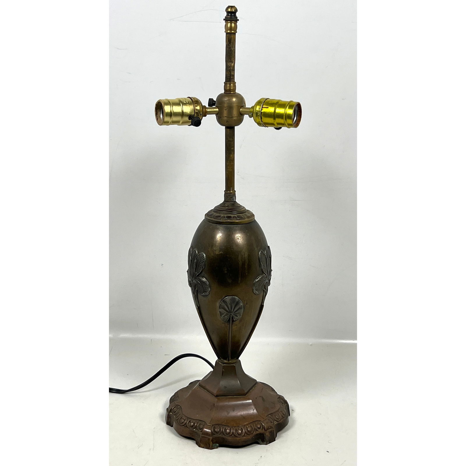 Edward Miller and Company Art Nouveau style table lamp. Mixed metal. (1 of 12)