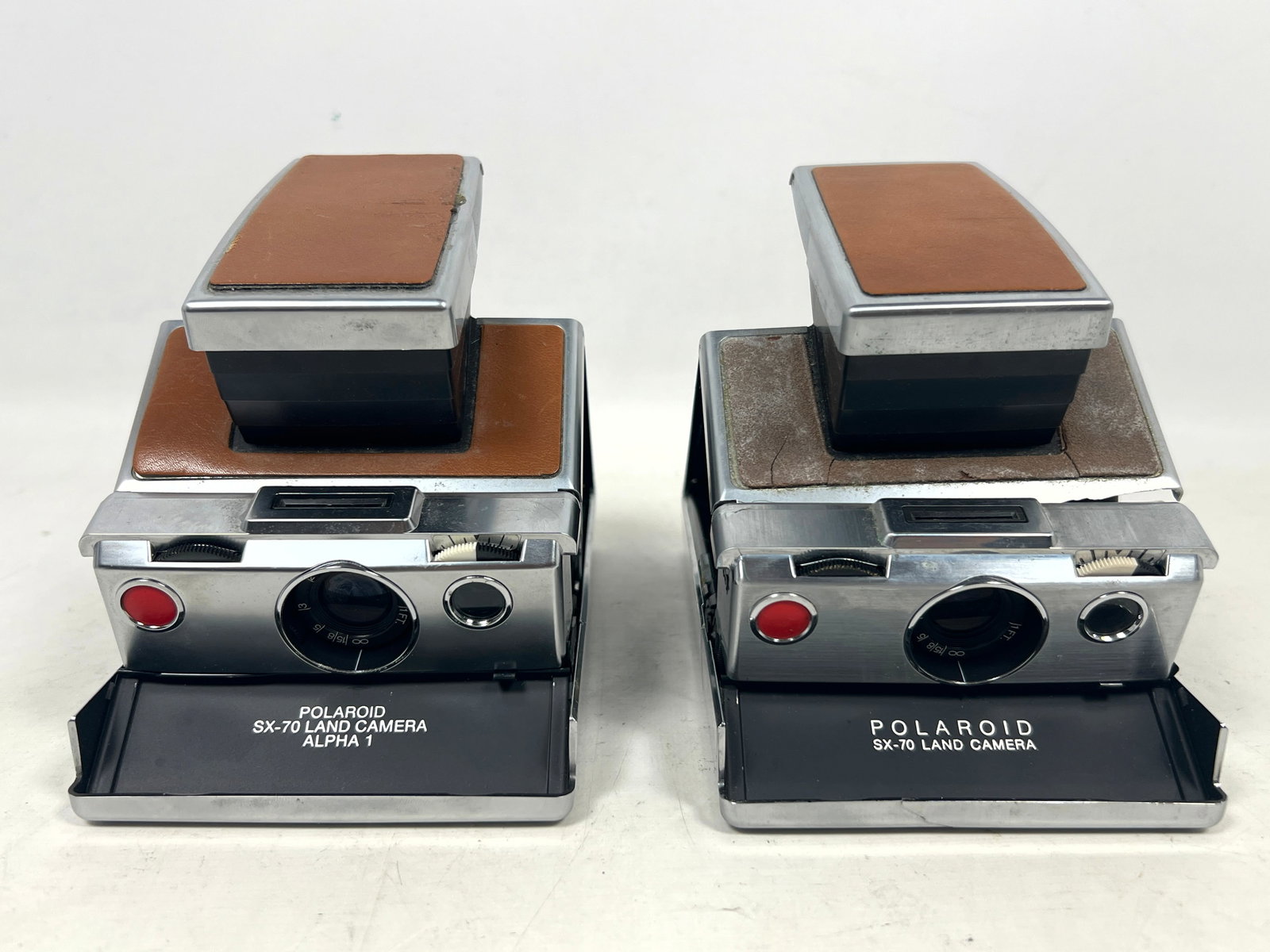 2pcs Para Polaroid SX 70 Land cameras. Untested. - 5