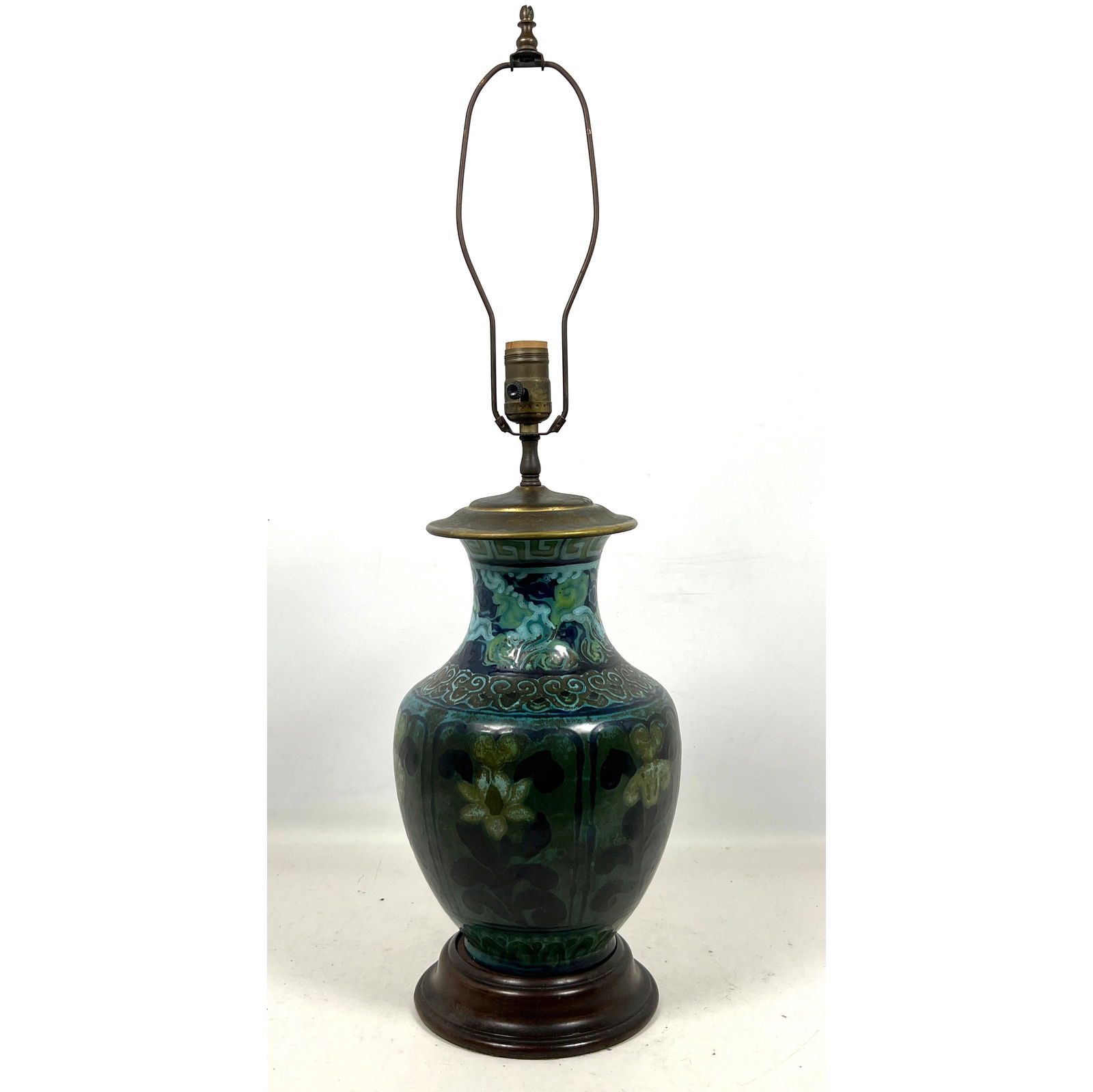 Gouda Pottery Table Lamp. Asian style Motif. (1 of 10)