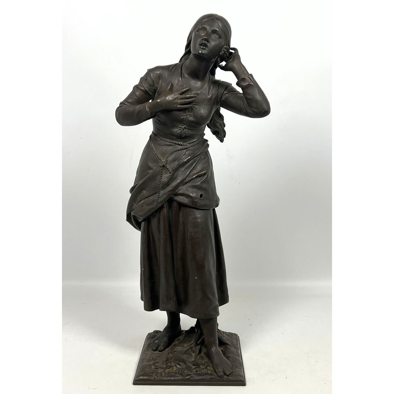 Vintage Etienne Henri Dumaige Jeanne d'Arc French Bronze Sculpture. 2pcs.: Vintage Etienne Henri Dumaige Jeanne d'Arc French Bronze Sculpture. 2pcs. Dimensions: Height: 22 inches, Width: 7 inches, Depth: 7 inches. ---