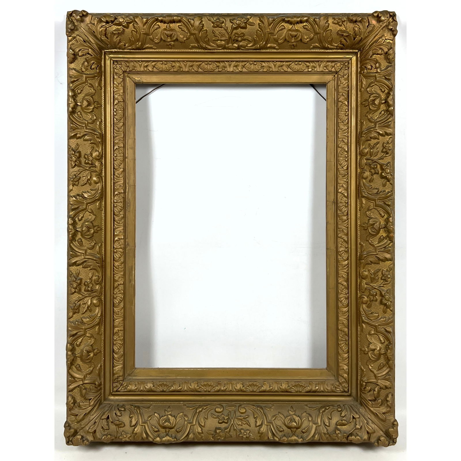 Ornate Foliate leaf pattern gilt wood painting frame. (1 of 9)