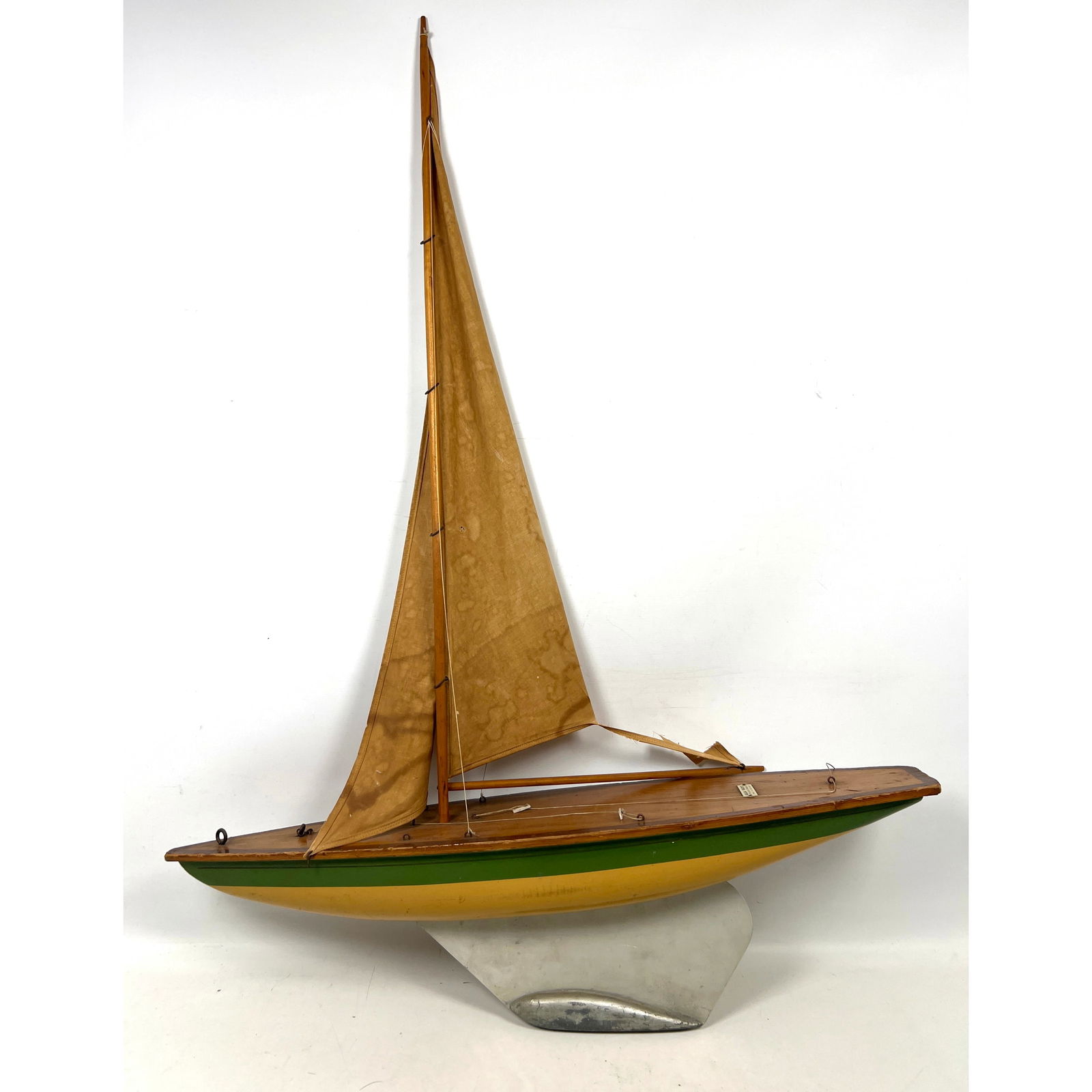 Ailsa Yacht Milbro pond yacht boat manufactured in Scotland. The model features a carved wood hull f (1 of 11)