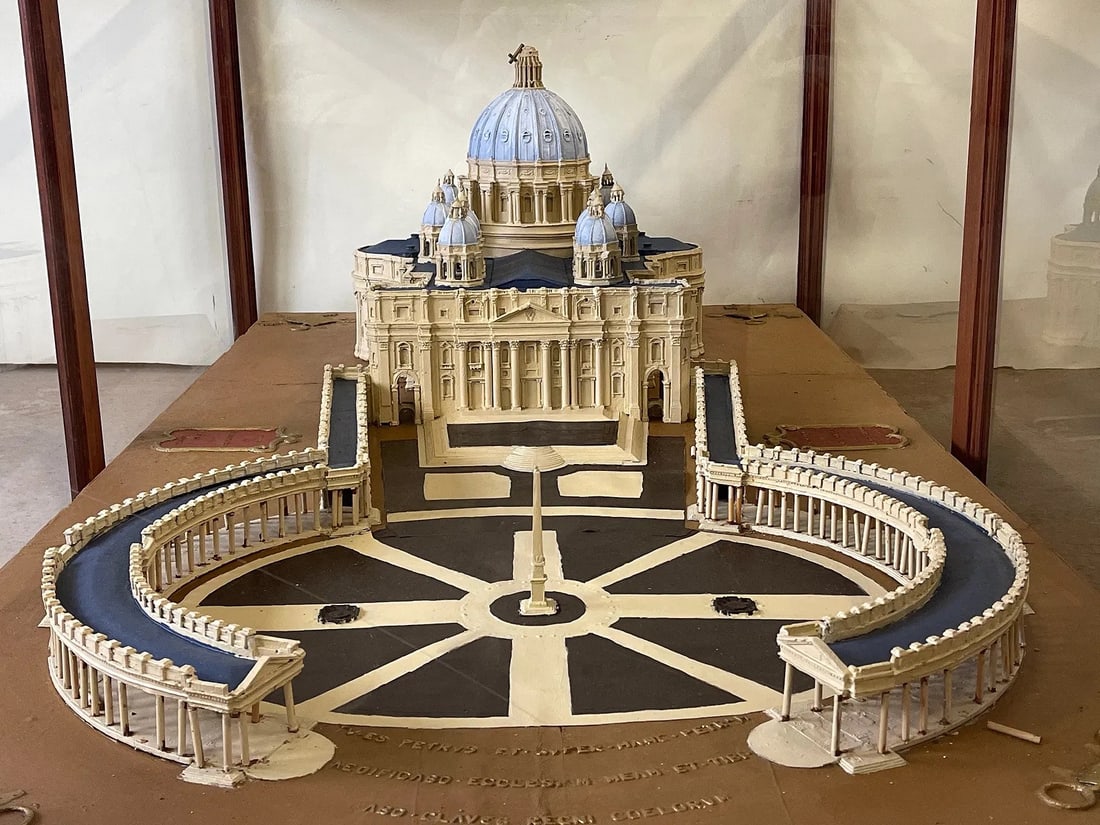 Antique Large-scale architectural model of St. Peter's Basilica and St. Peters Square (Piazza San Pi (1 of 16)