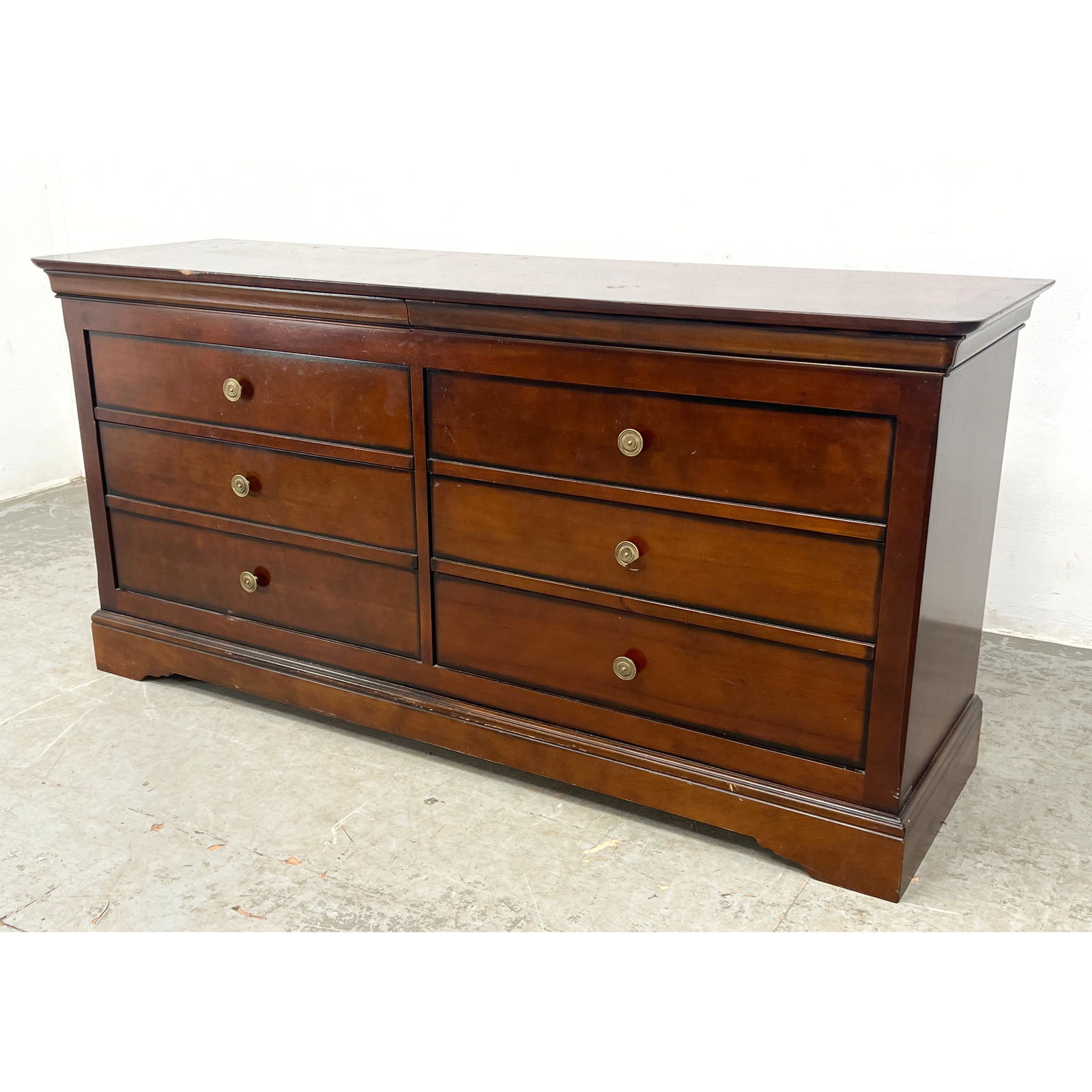 Grange Contemporary Modern Dresser Chest. (1 of 13)