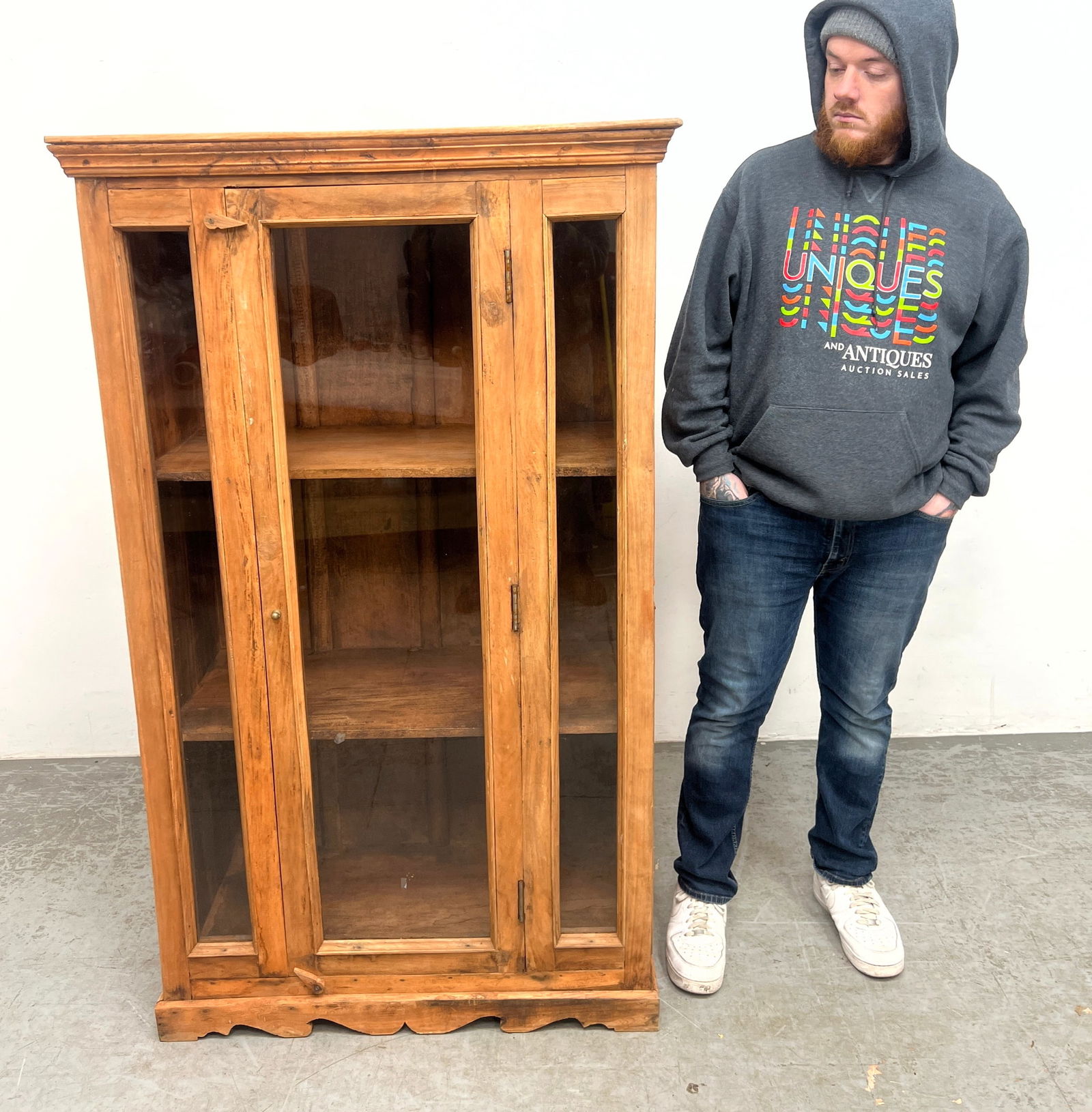 Rustic Style Pine Storage Display Cabinet. Single door. - 9