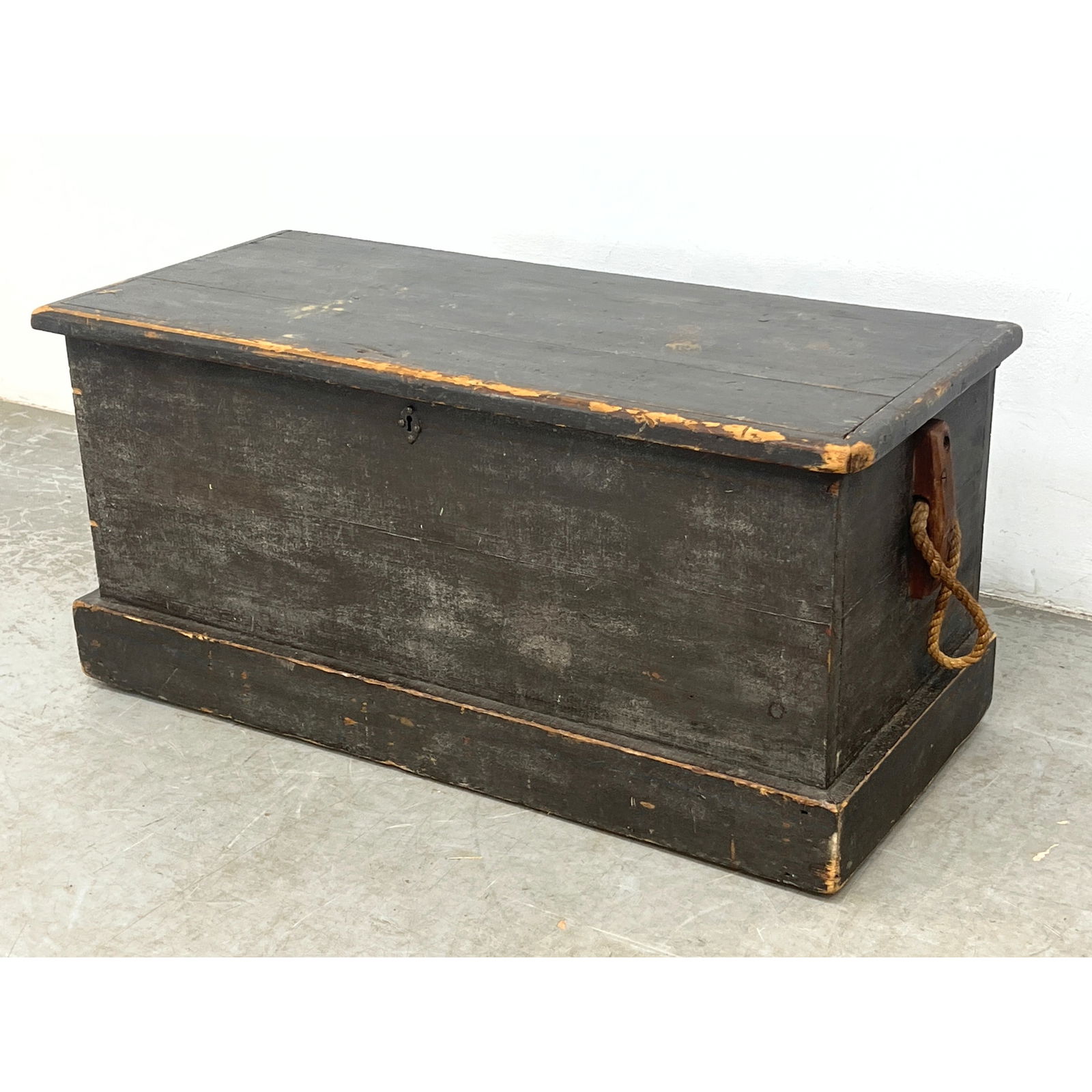 19th-century American sea chest of rectangular form, constructed from pine with a hinged lift-top li (1 of 8)