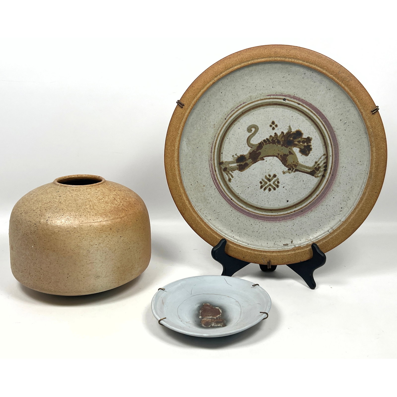 3pcs Art Pottery. Bernard Leach style Stoneware decorated dish, glazed vase. signed dish.: 3pcs Art Pottery. Bernard Leach style Stoneware decorated dish, glazed vase. signed dish. Dimensions: Height: 7 inches, Width: 10 inches, Depth: 10 inches. --- US Packing and Shipping charge: In house