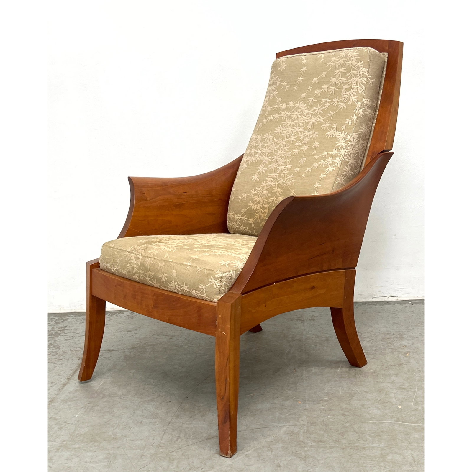 Thomas Moser Cabinetmakers Wing Collection Lounge Armchair. Solid Cherry Construction.: Thomas Moser Cabinetmakers Wing Collection Lounge Armchair. Solid Cherry Construction. Dimensions: Height: 38 inches, Width: 25 inches, Depth: 31 inches. - Seat Height: 18 inches ---