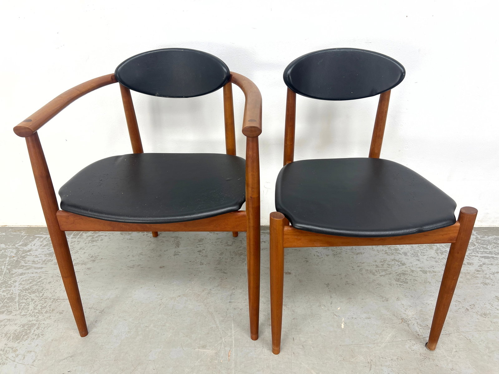 Set 4 Thomas Moser Studio Made Chairs. Signed and Dated 2017. - 10