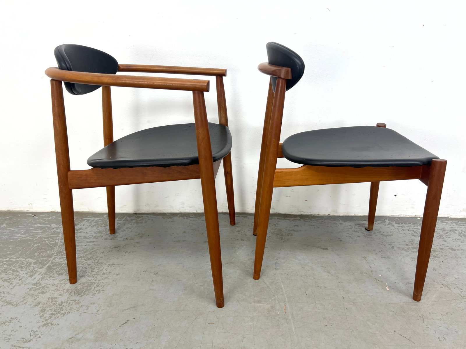 Set 4 Thomas Moser Studio Made Chairs. Signed and Dated 2017. - 11