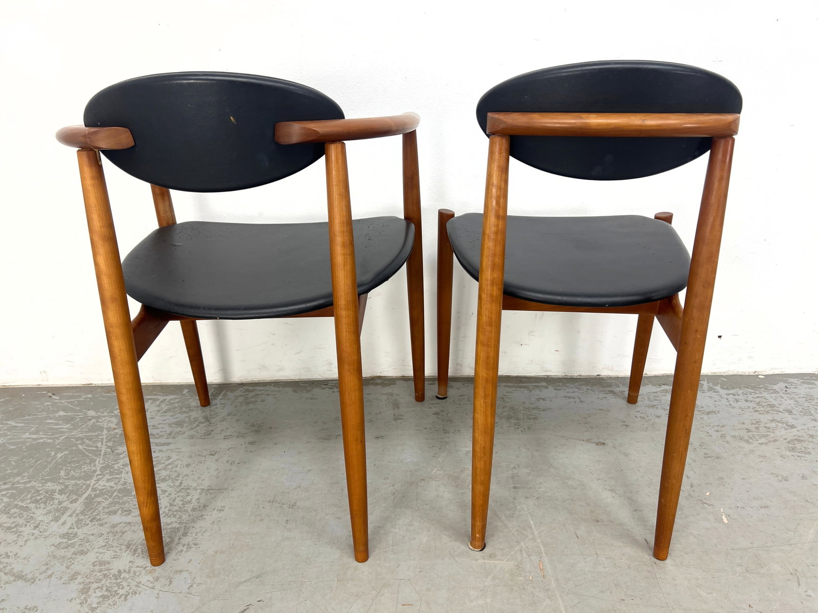 Set 4 Thomas Moser Studio Made Chairs. Signed and Dated 2017. - 12