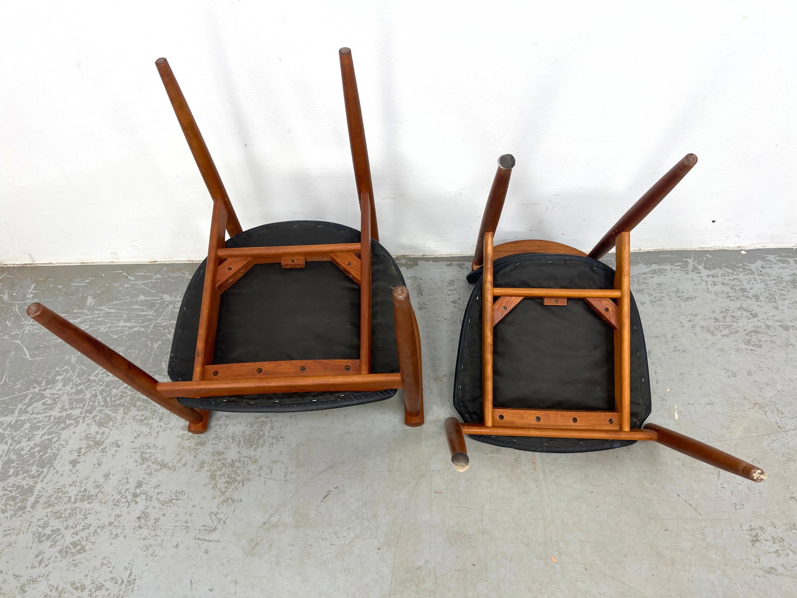 Set 4 Thomas Moser Studio Made Chairs. Signed and Dated 2017. - 14