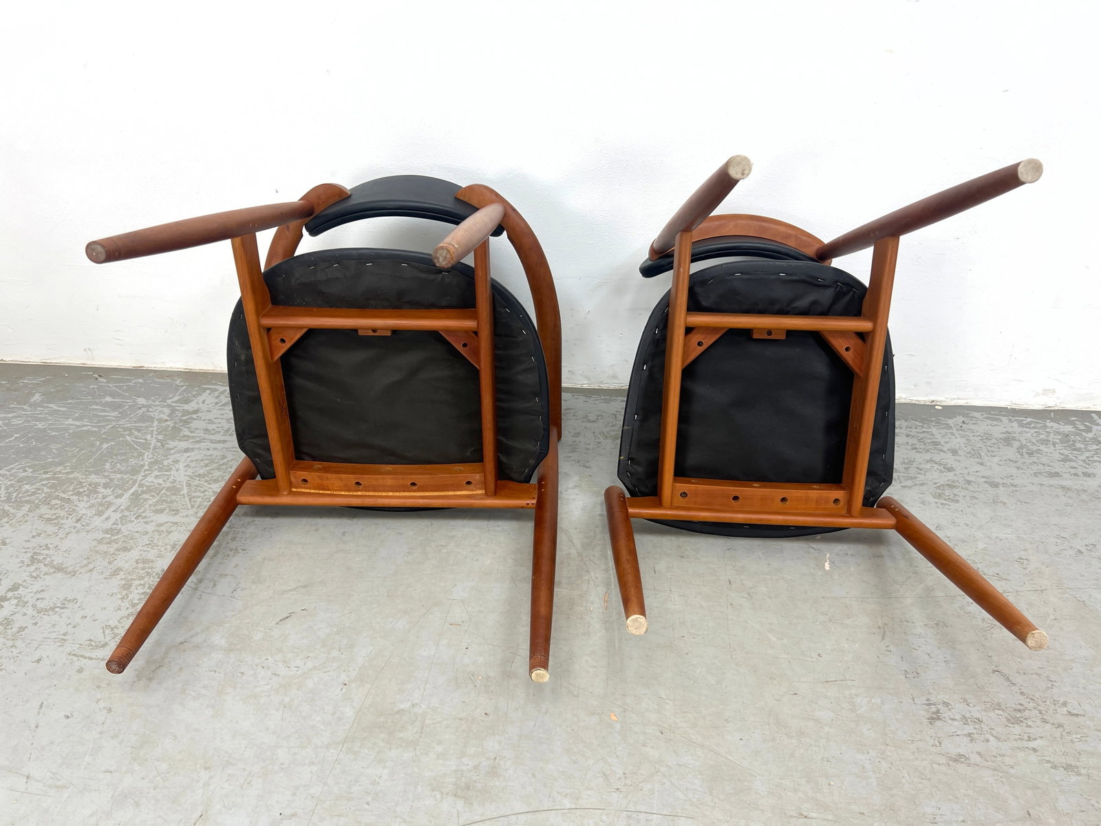 Set 4 Thomas Moser Studio Made Chairs. Signed and Dated 2017. - 8