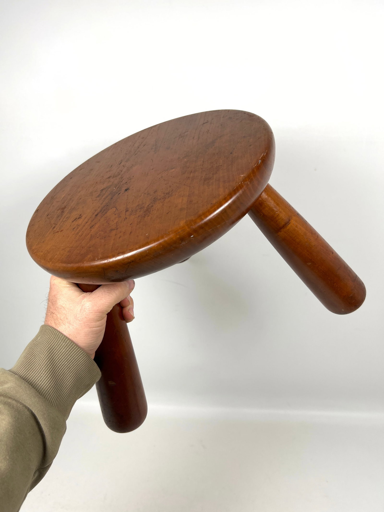 Country Rustic 3 Leg Low Stool. - 9