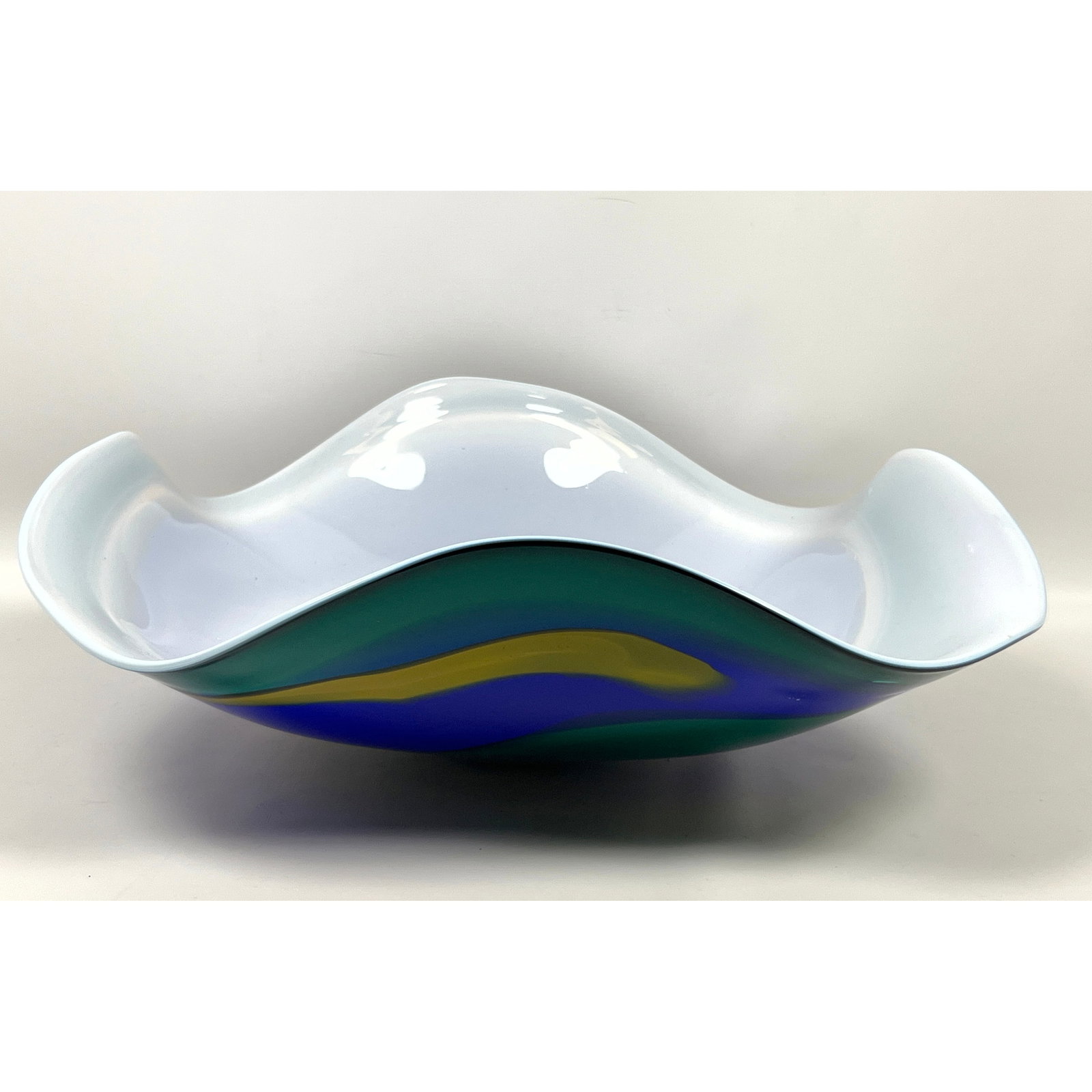 Stephen Nelson Large hand-blown studio art glass centerpiece bowl (1 of 10)