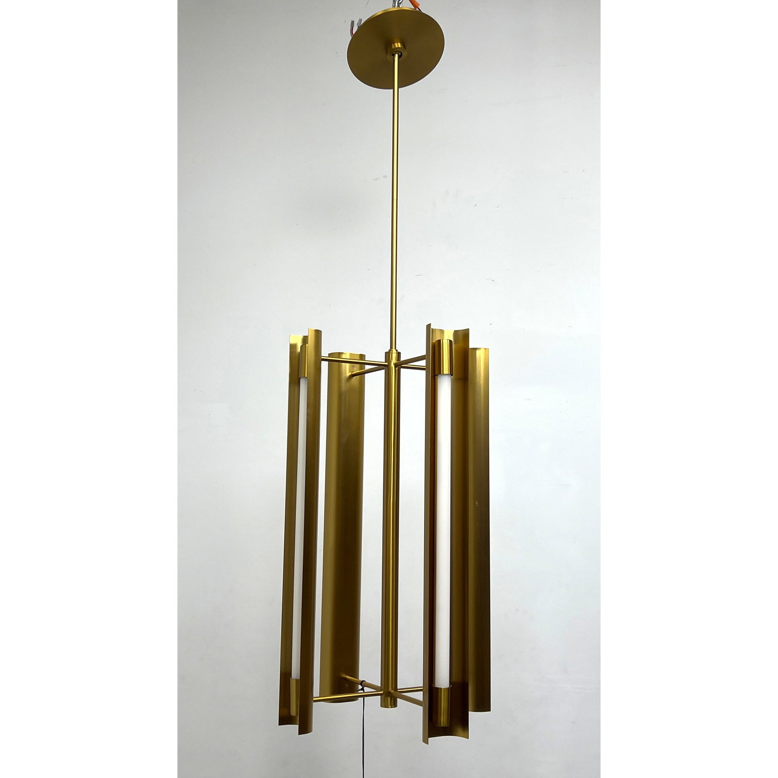 Large Kelly Wearstler for Visual Comfort and Co. Carson Large Pendant Chandelier Light. (1 of 9)