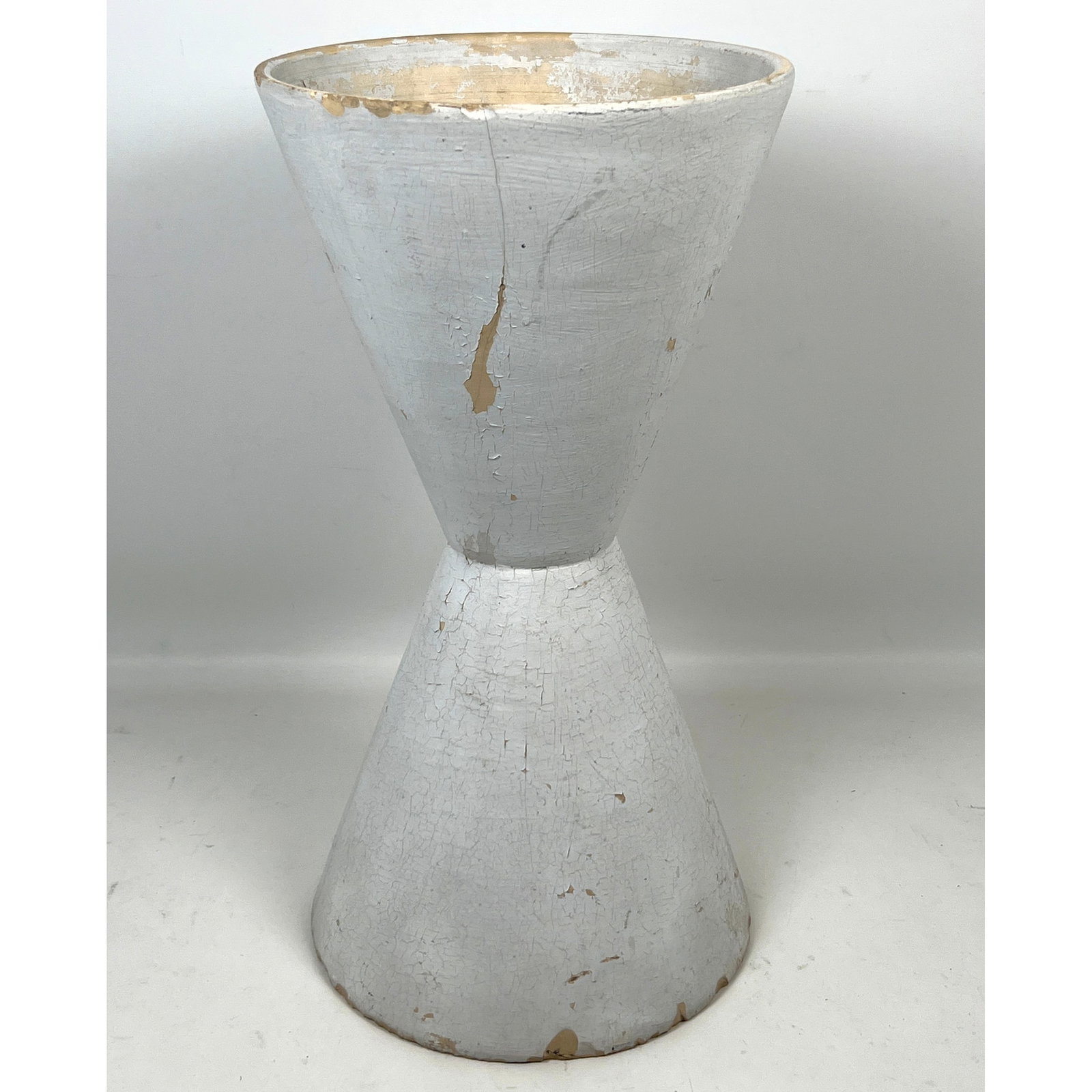 Lagardo Tackett Hourglass Planter. Architectural Pottery. (1 of 12)
