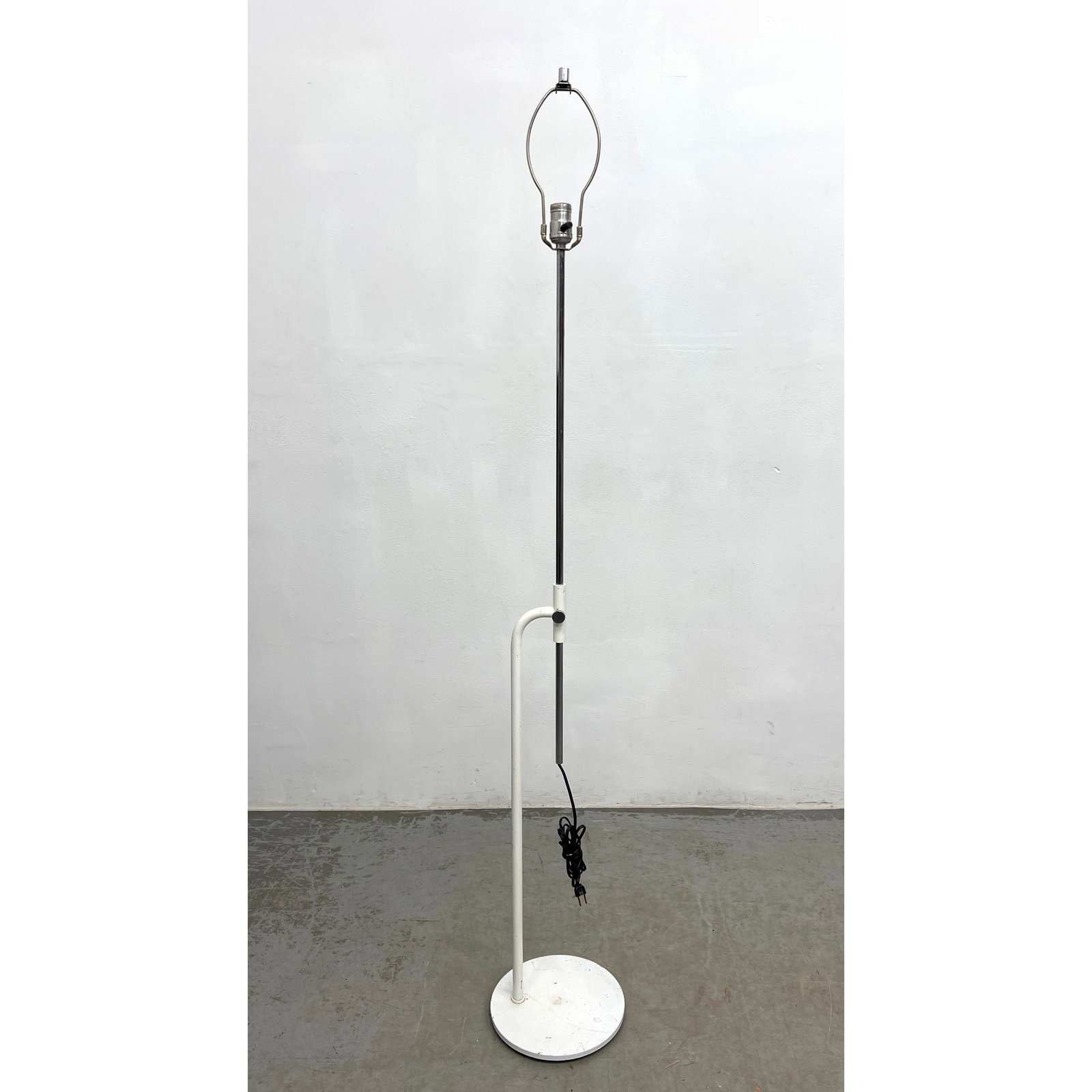 Mid Century Modern Adjustable Minimalist Floor Lamp. (1 of 8)