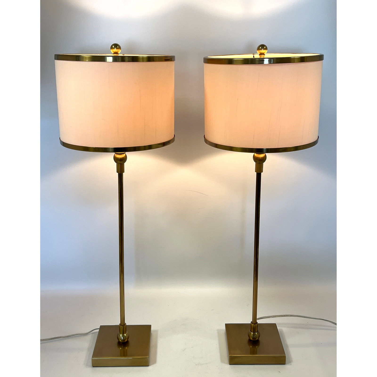 Pair Contemporary Modern Decorator Style Table Lamps: Pair Contemporary Modern Decorator Style Table Lamps Dimensions: Height: 31.5 inches, Width: 11 inches, Depth: 11 inches. ---