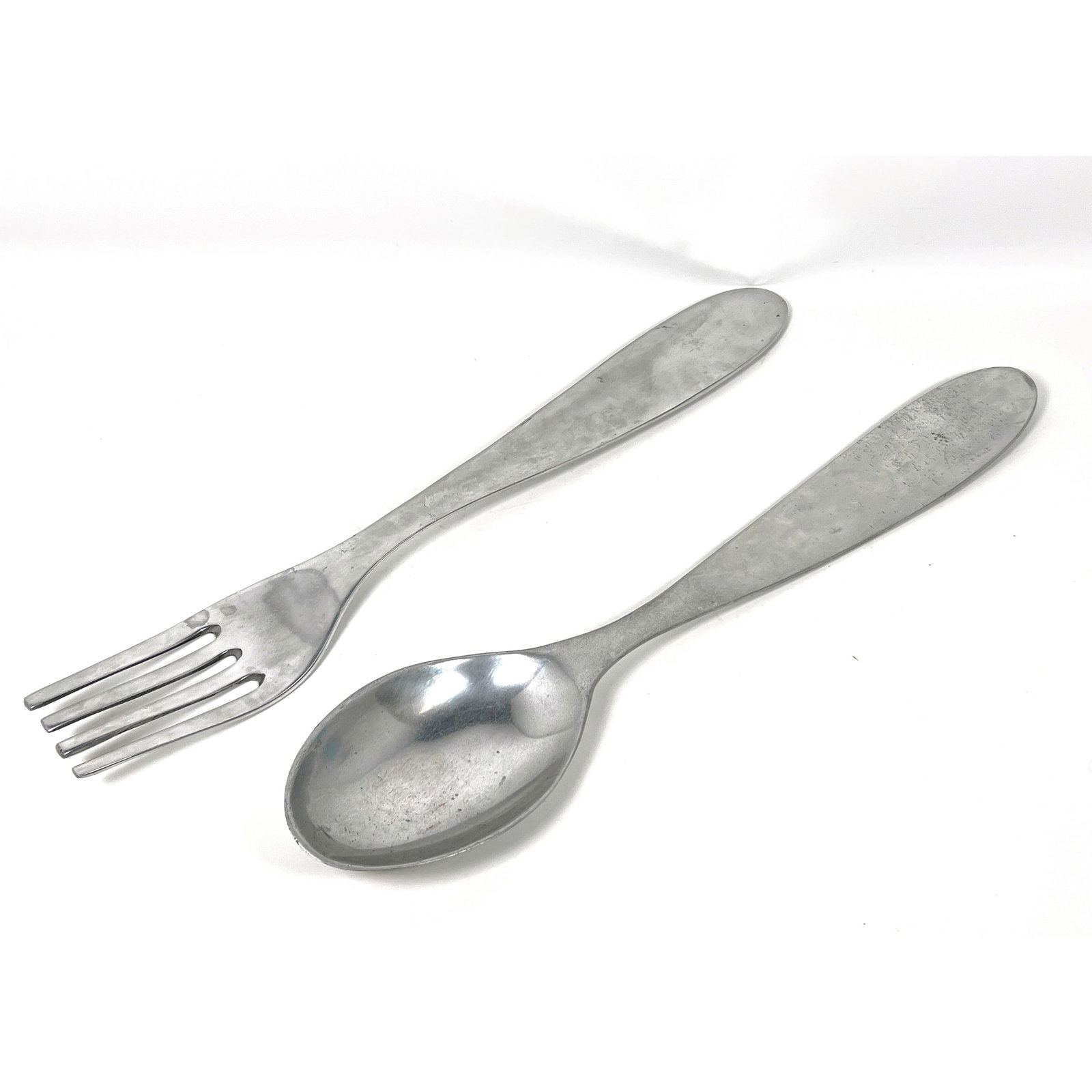 Large Scale Oversized Wall Hanging Fork and Spoon: Large Scale Oversized Wall Hanging Fork and Spoon Dimensions: Height: 29.25 inches, Width: 6 inches, Depth: 2 inches. --- US Packing and Shipping charge: In house shipping available. Will be