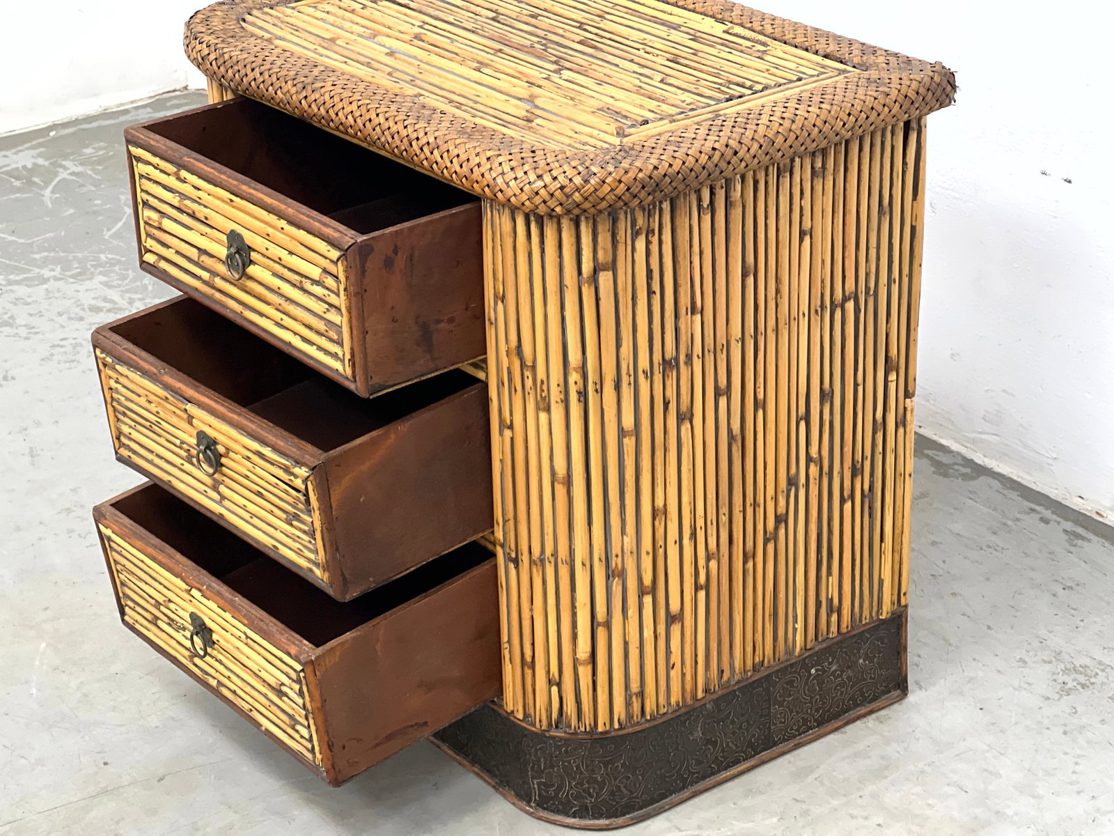 Split Reed Rattan 3 Drawer Stand. - 2