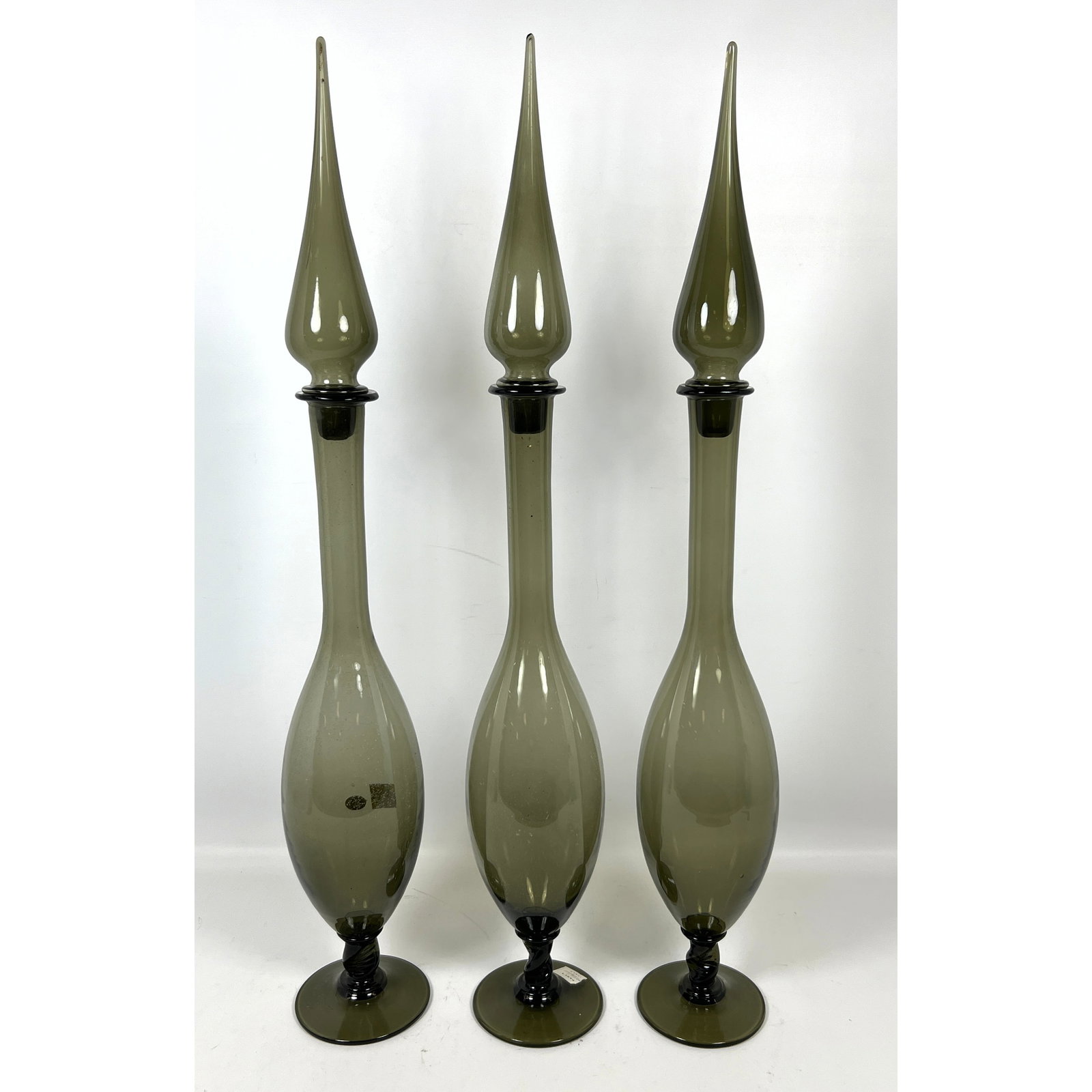 3pcs oversized hand-blown Venetian glass floor decanters produced by Balboa: 3pcs oversized hand-blown Venetian glass floor decanters produced by Balboa Dimensions: Height: 32.5 inches, Width: 5 inches, Depth: 5 inches. --- US Packing and Shipping charge: In house shipping