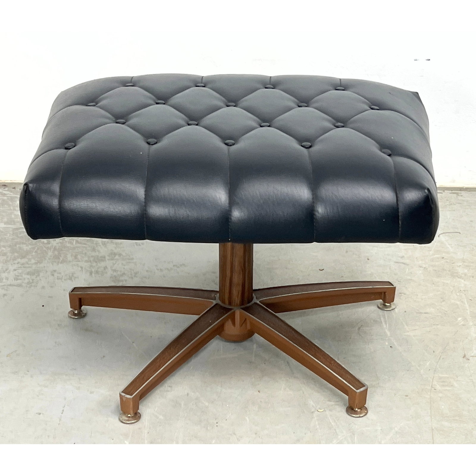 Mid Century Plycraft Lounge Chair Swiveling Footstool: Mid Century Plycraft Lounge Chair Swiveling Footstool Dimensions: Height: 14.5 inches, Width: 27 inches, Depth: 21.5 inches. ---