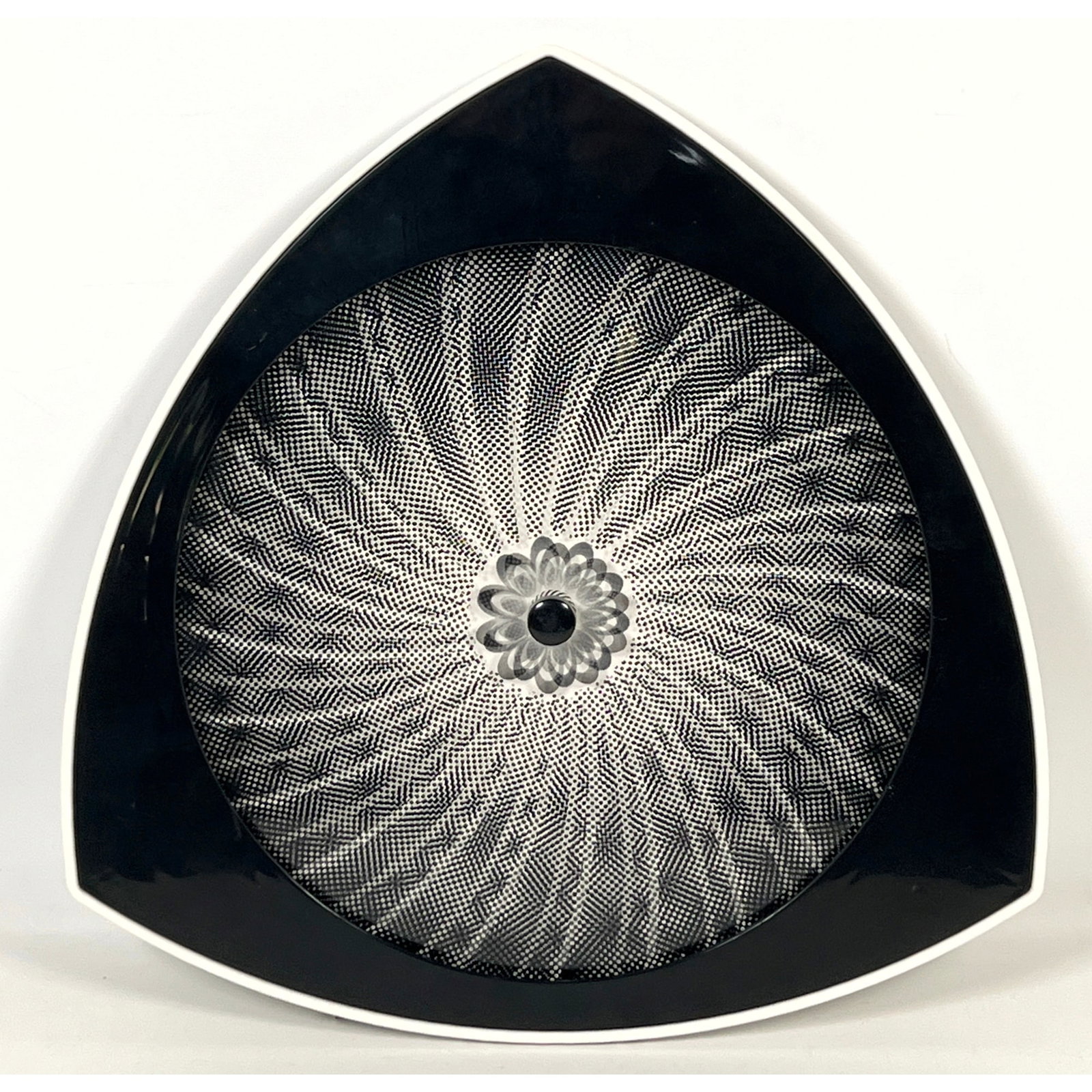 Vintage Rabbit Tanaka White Kinetic Wall Op Art, Working Condition: Vintage Rabbit Tanaka White Kinetic Wall Op Art, Working Condition Dimensions: Height: 19.25 inches, Width: 19.25 inches, Depth: 1 inches. --- US Packing and Shipping charge: In house shipping availab