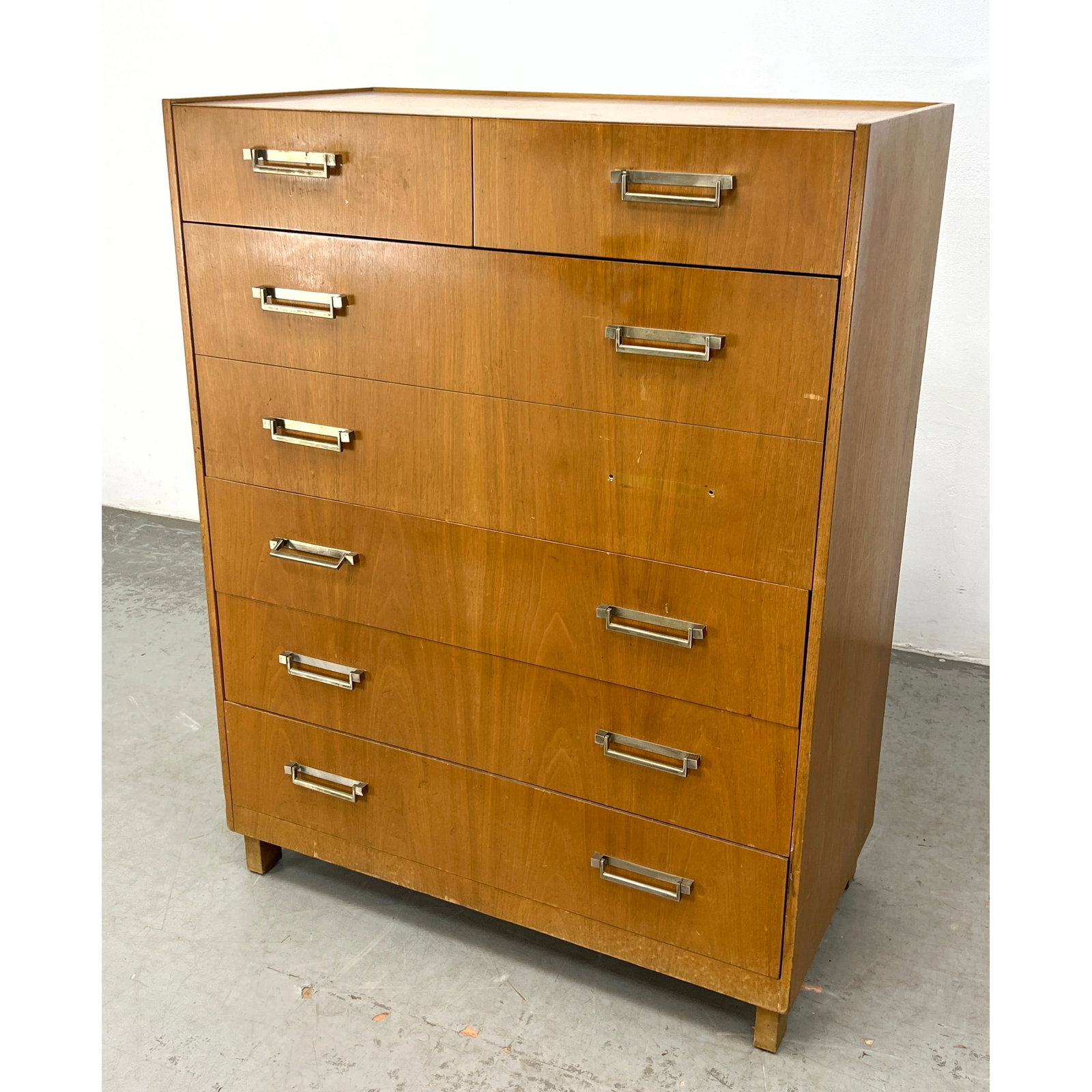 Baker Gentleman's Tall Chest Dresser. (1 of 11)