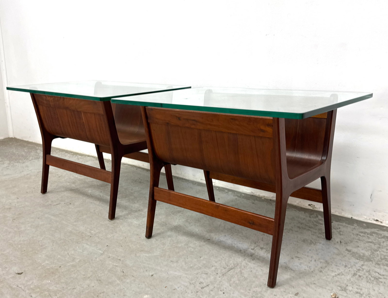 Pair Mid Century Modern Sculpted side End Tables. Nice walnut with Glass Tops. Adrian Pearsall Style (1 of 11)