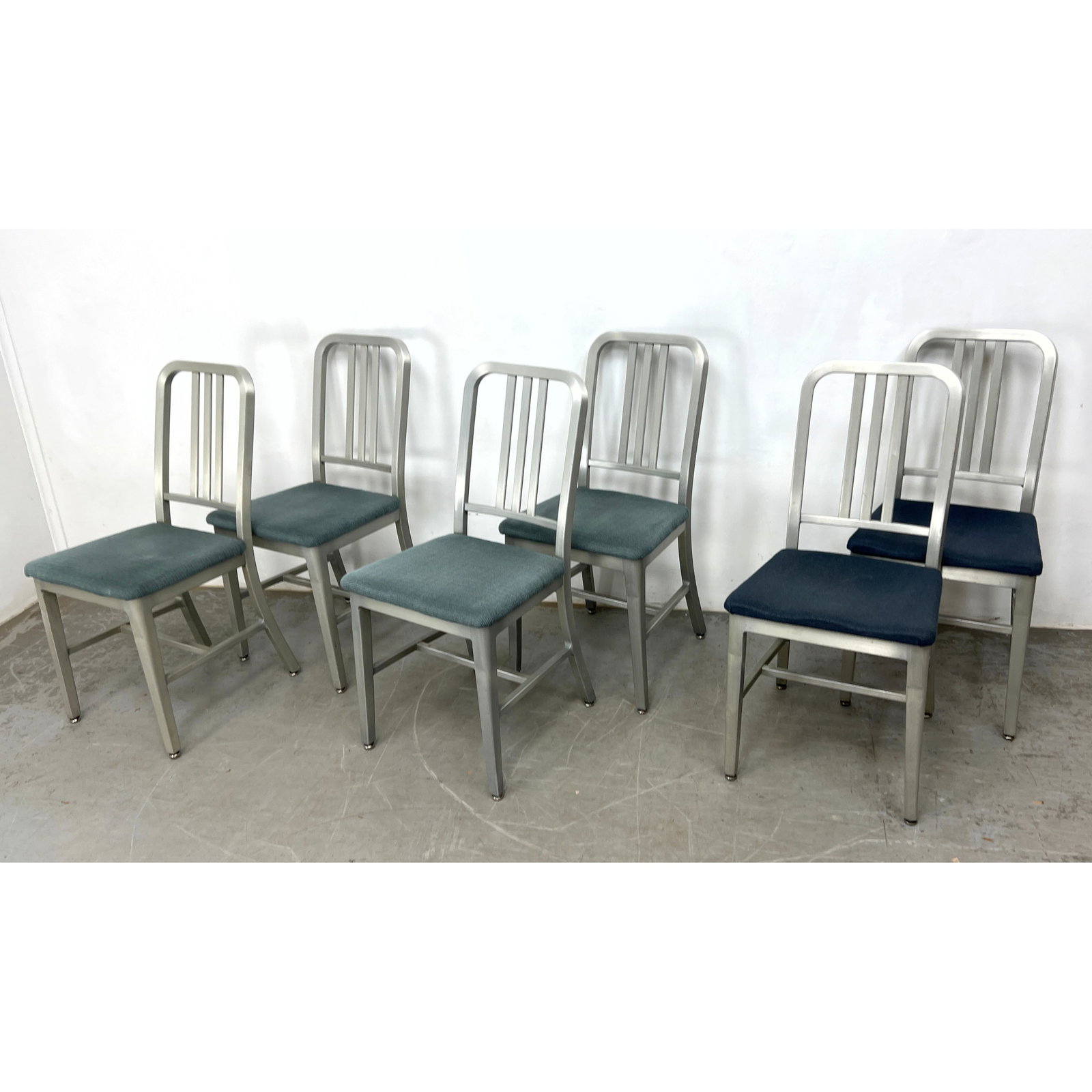 Set 6 Aluminum GoodForm Chairs. (1 of 11)