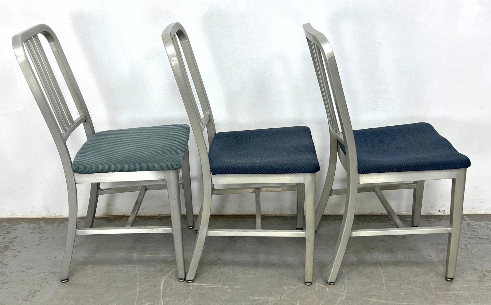 Set 6 Aluminum GoodForm Chairs. - 2