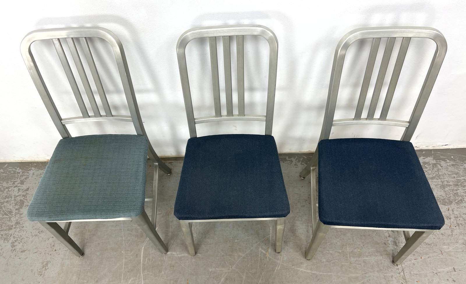 Set 6 Aluminum GoodForm Chairs. - 4
